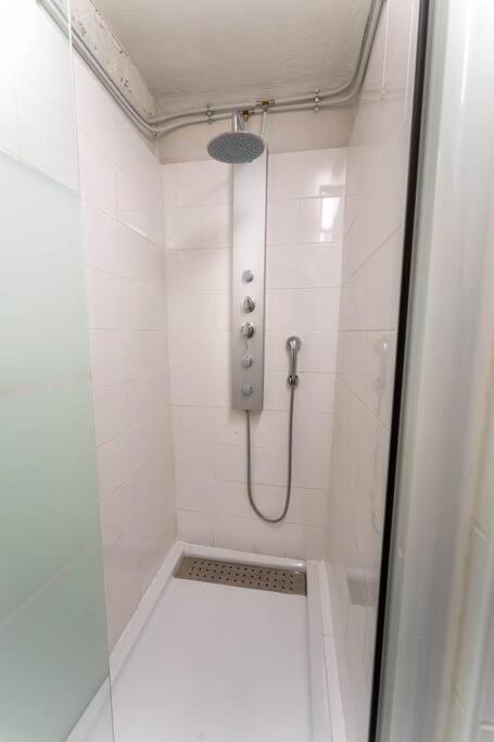 Bc Spacieux Et Atypique 2p, Vieille-ville * Nice