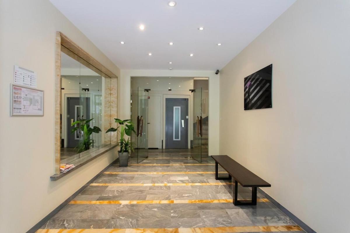 Apartment L9 Staywiz Us - 2bdr Marechal, 5 Min Sea10 Min Old Town Parking Ac