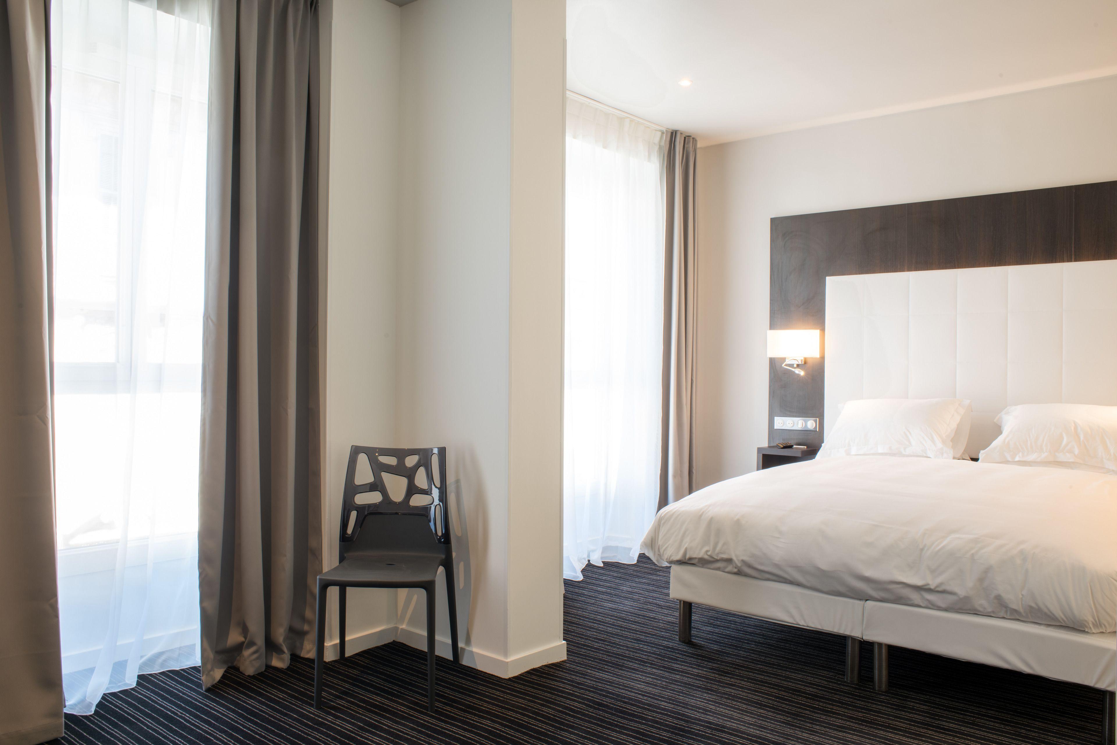64 Hotel