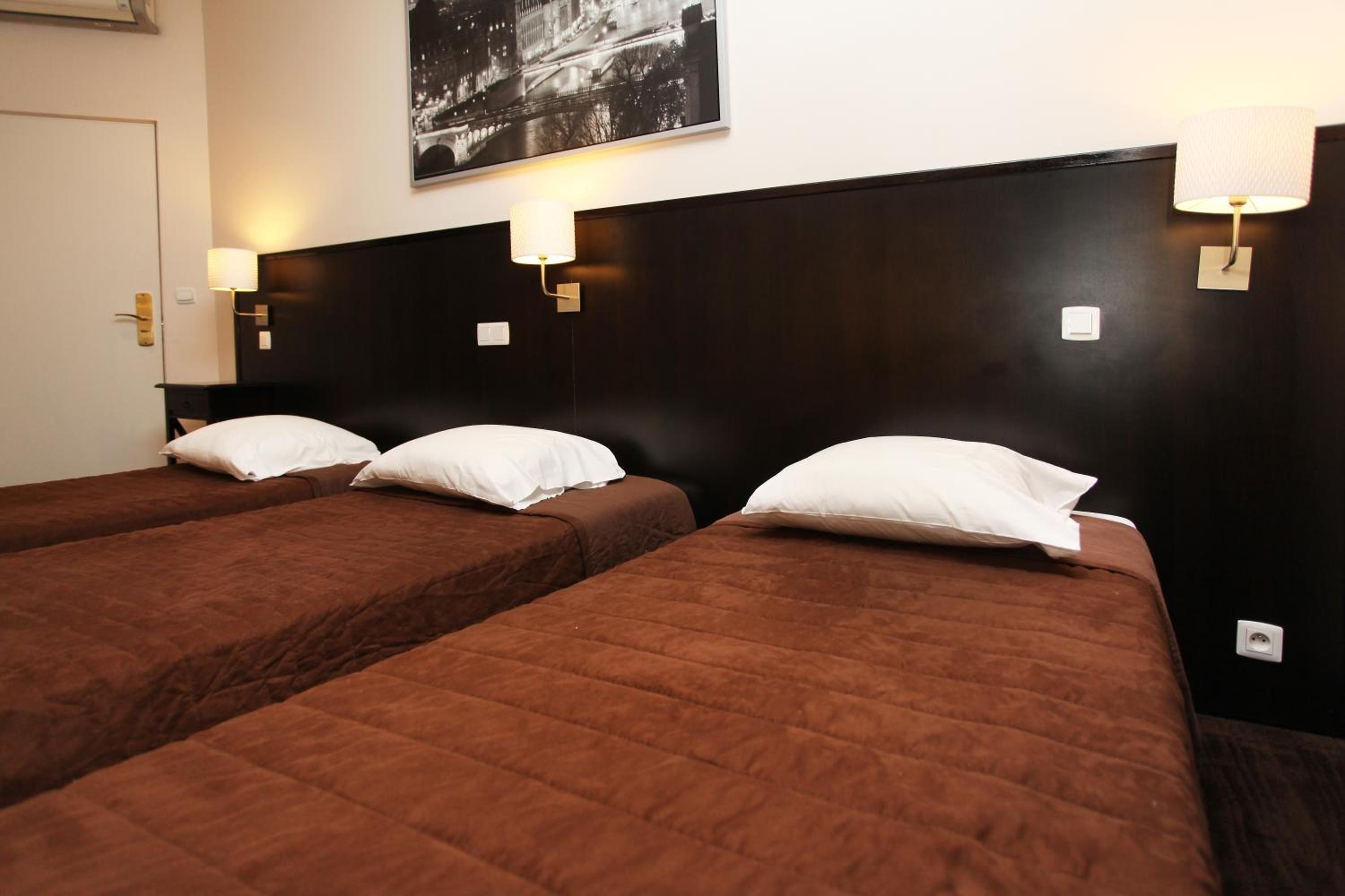 Hotel Trocadero 2*