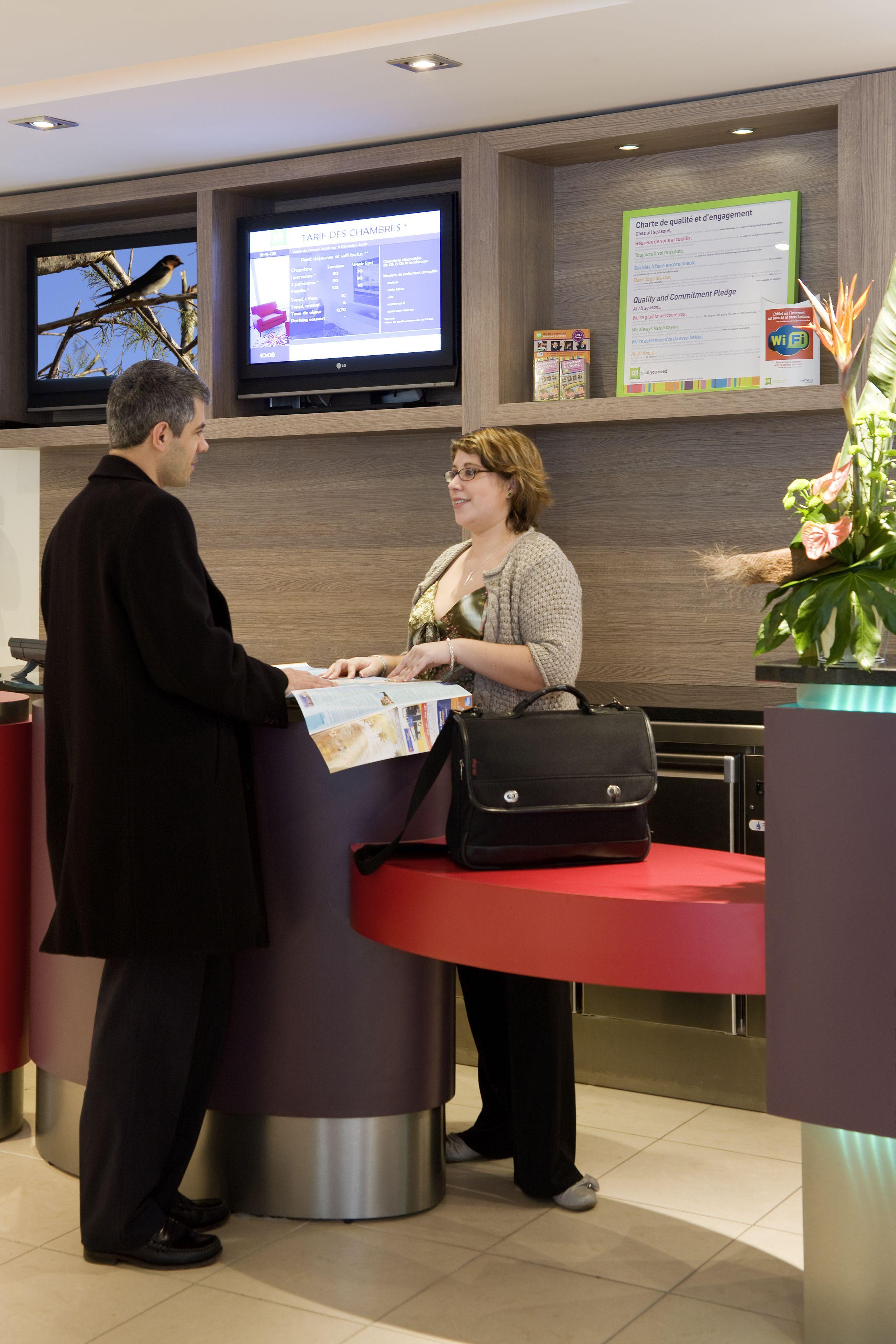 Ibis Styles Aeroport Arenas Hotel