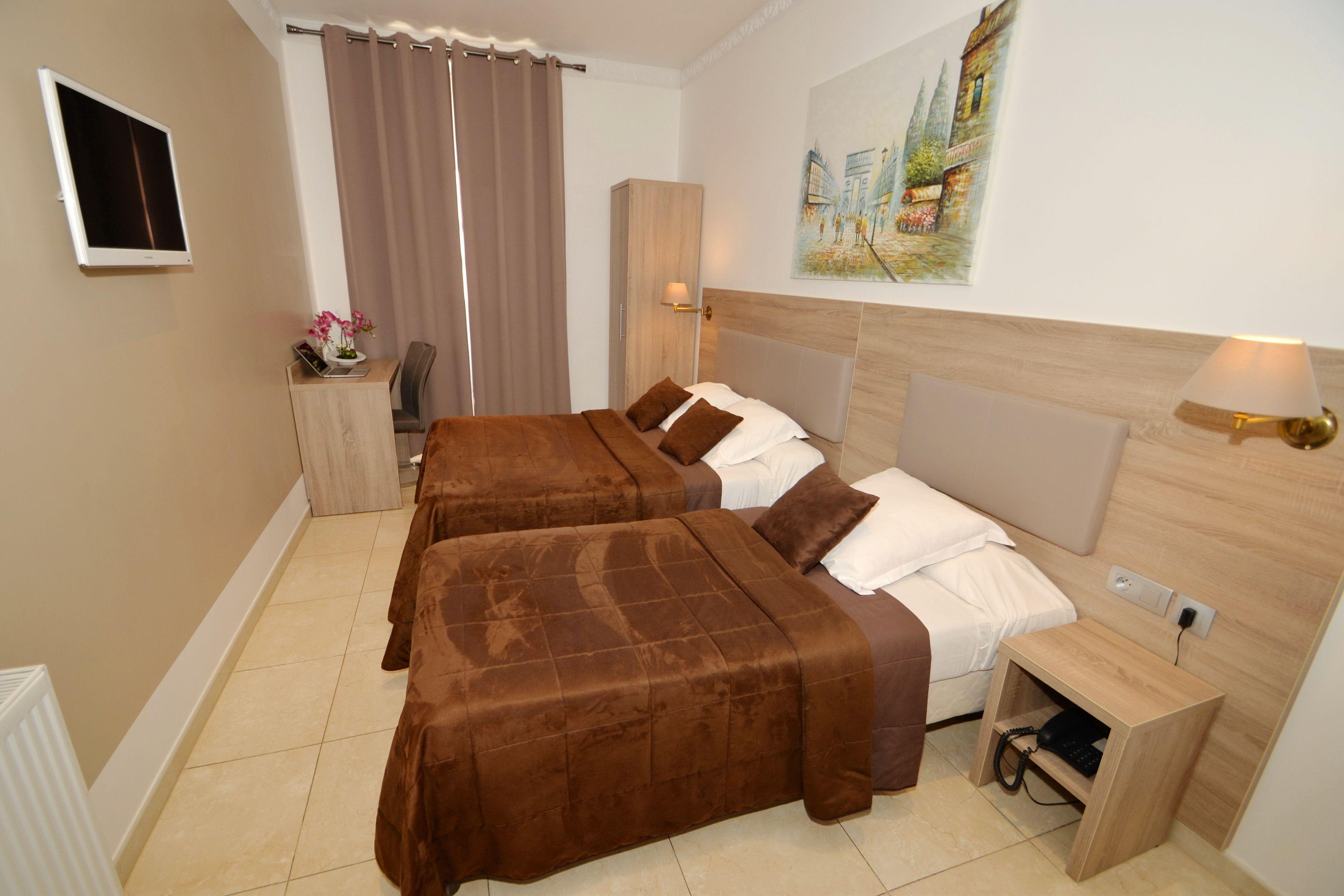 Parisien Hotel