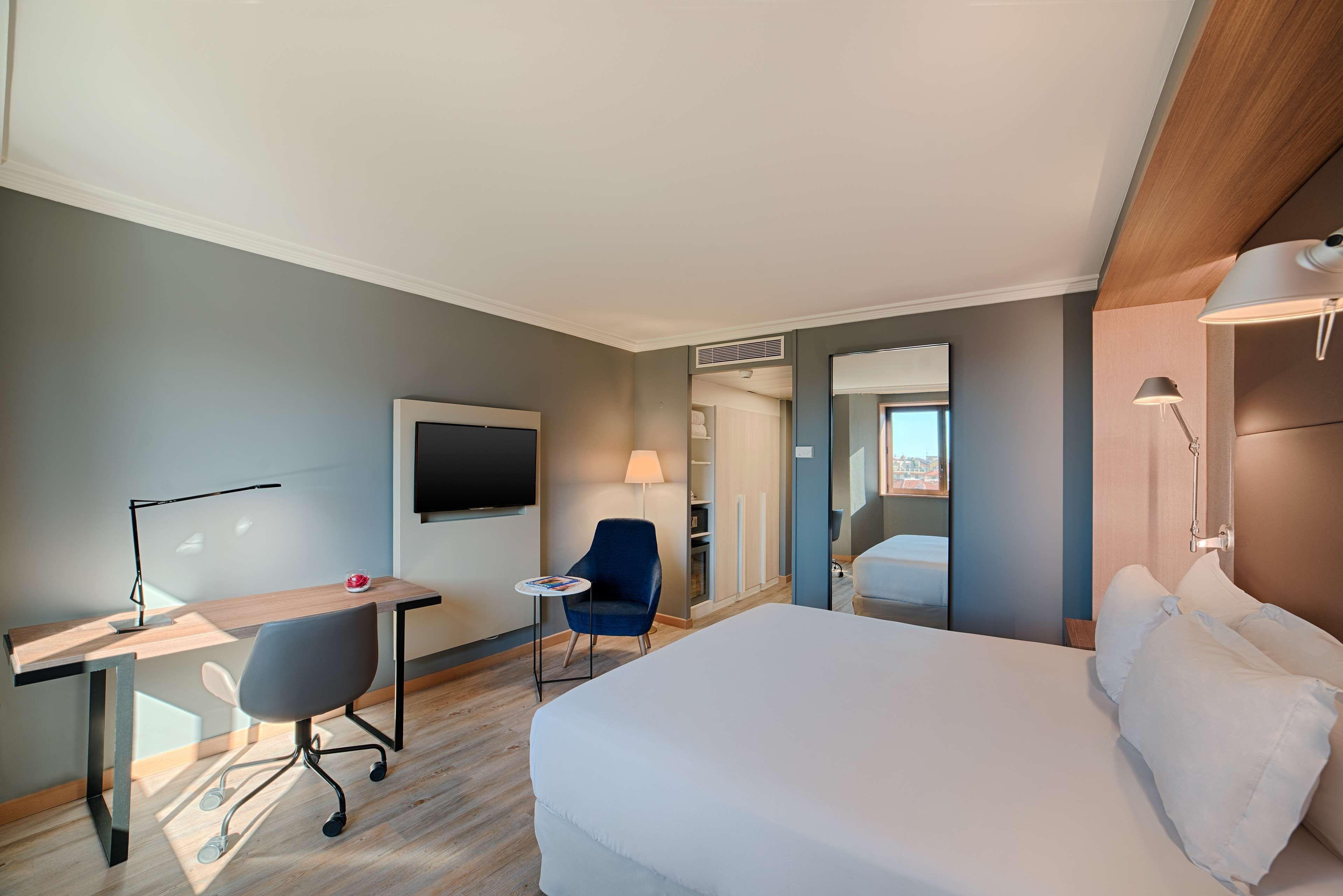 Hotel Nh 4*