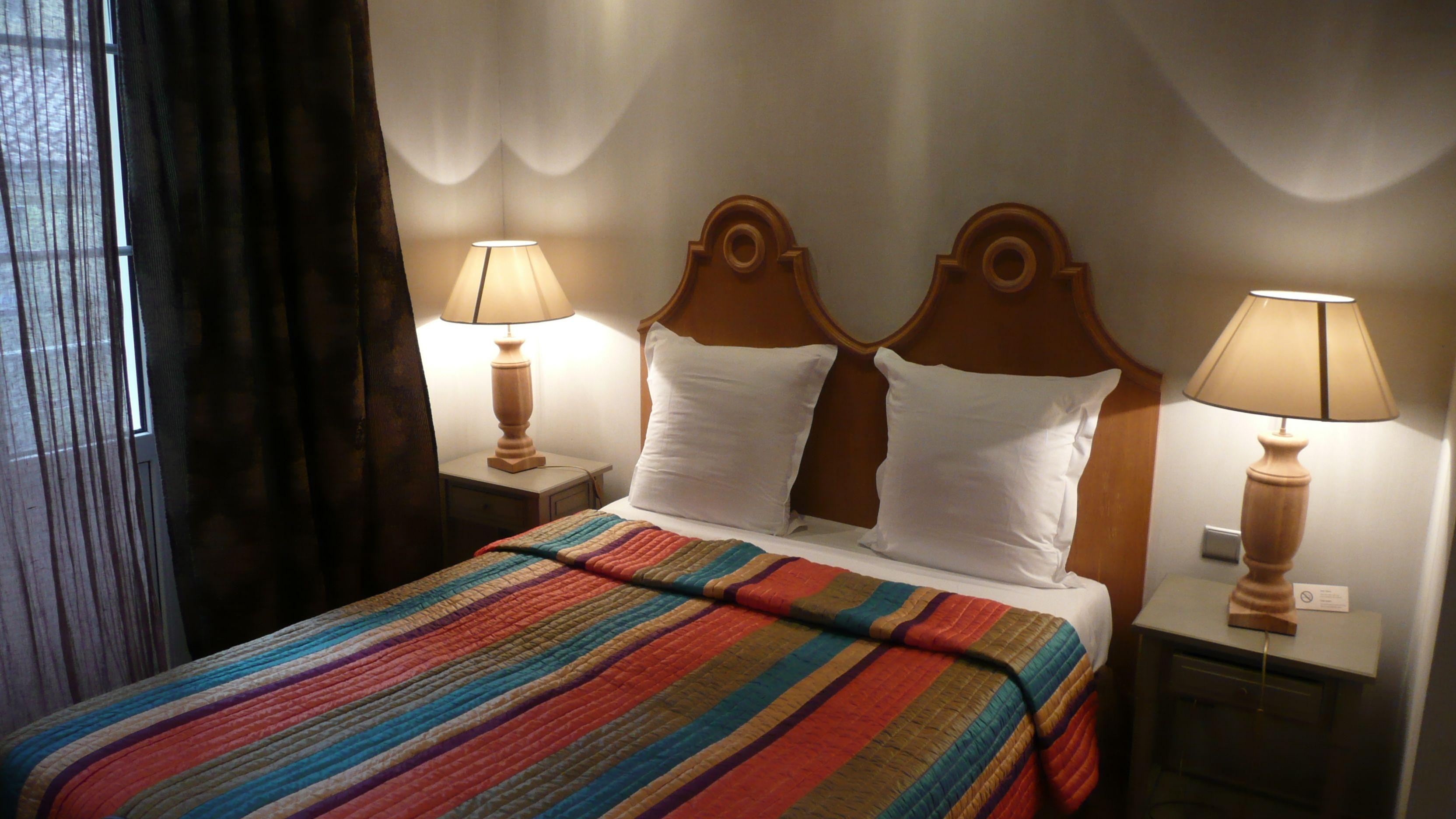 Hotel Le Petit Trianon Et Le Charme Des