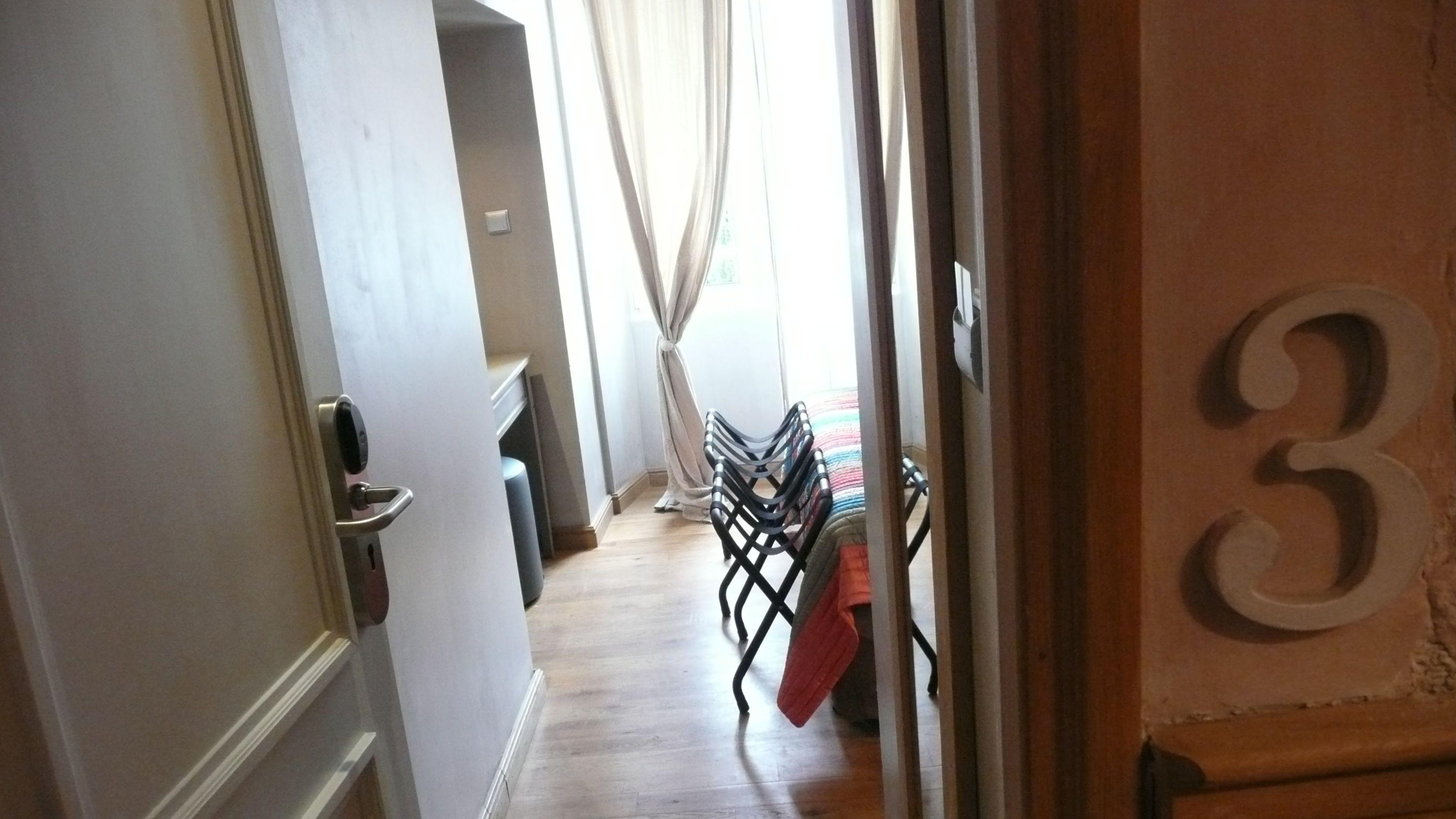 Le Petit Trianon Et Le Charme Des Hotel