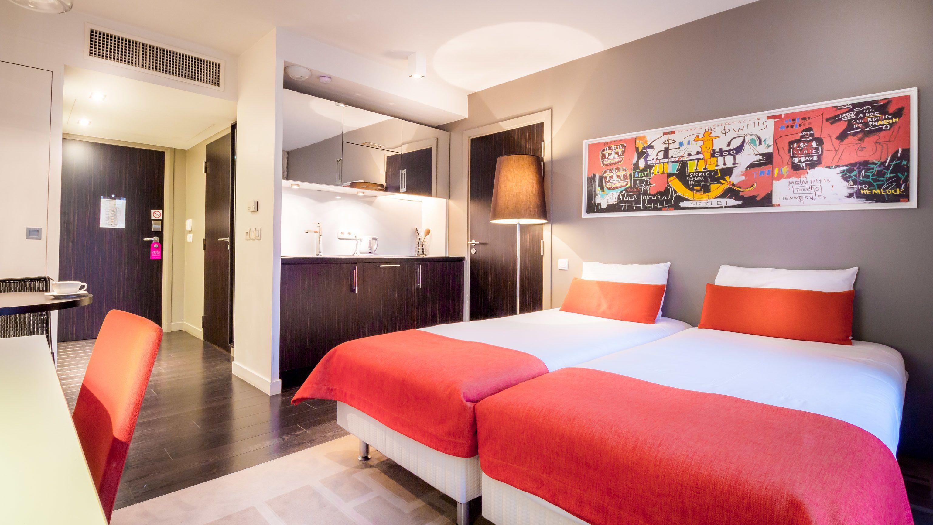 Adagio Centre Aparthotel 3*