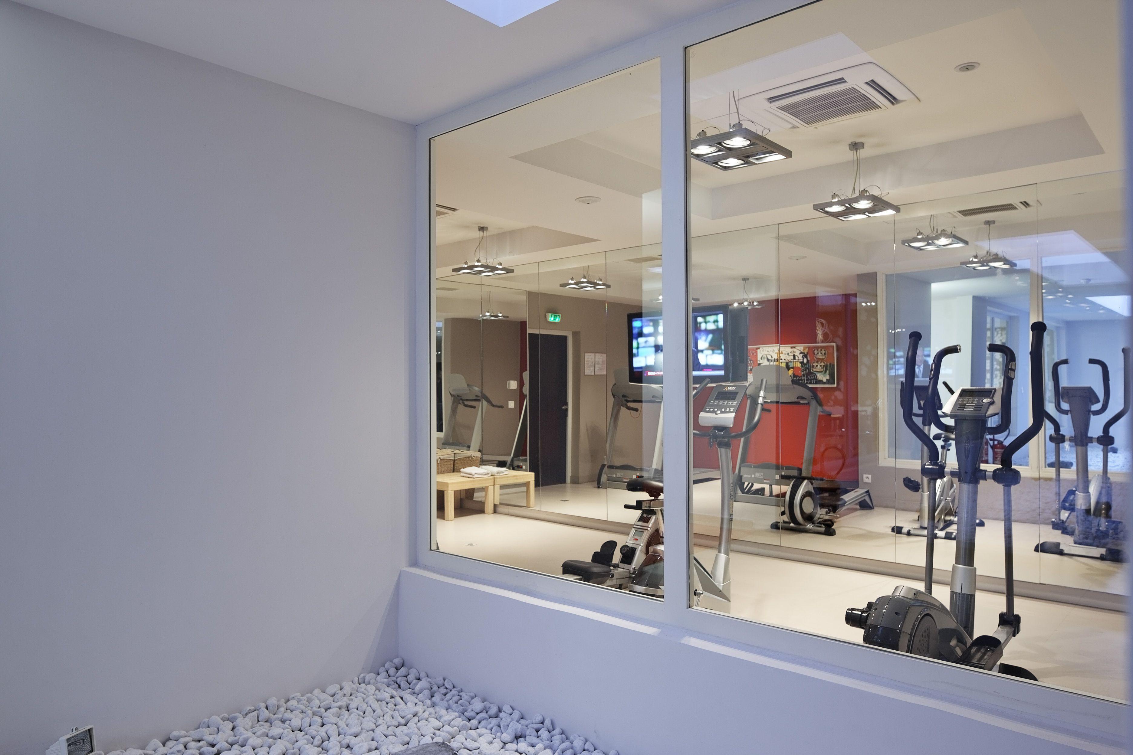 Adagio Centre Aparthotel 3*