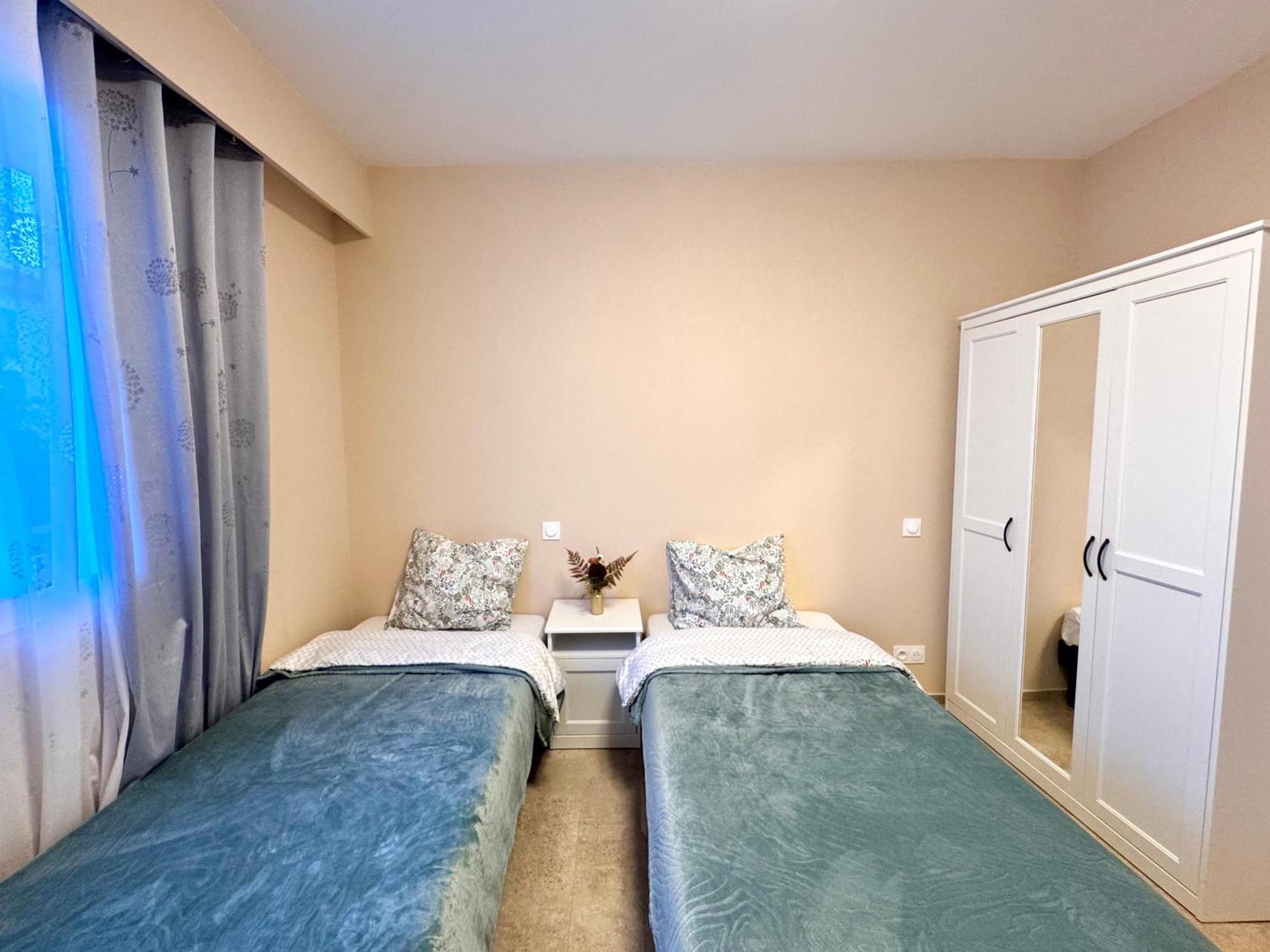 Apartment Moderne 3 Pieces Climatise Avec Balcon, A 2 Min