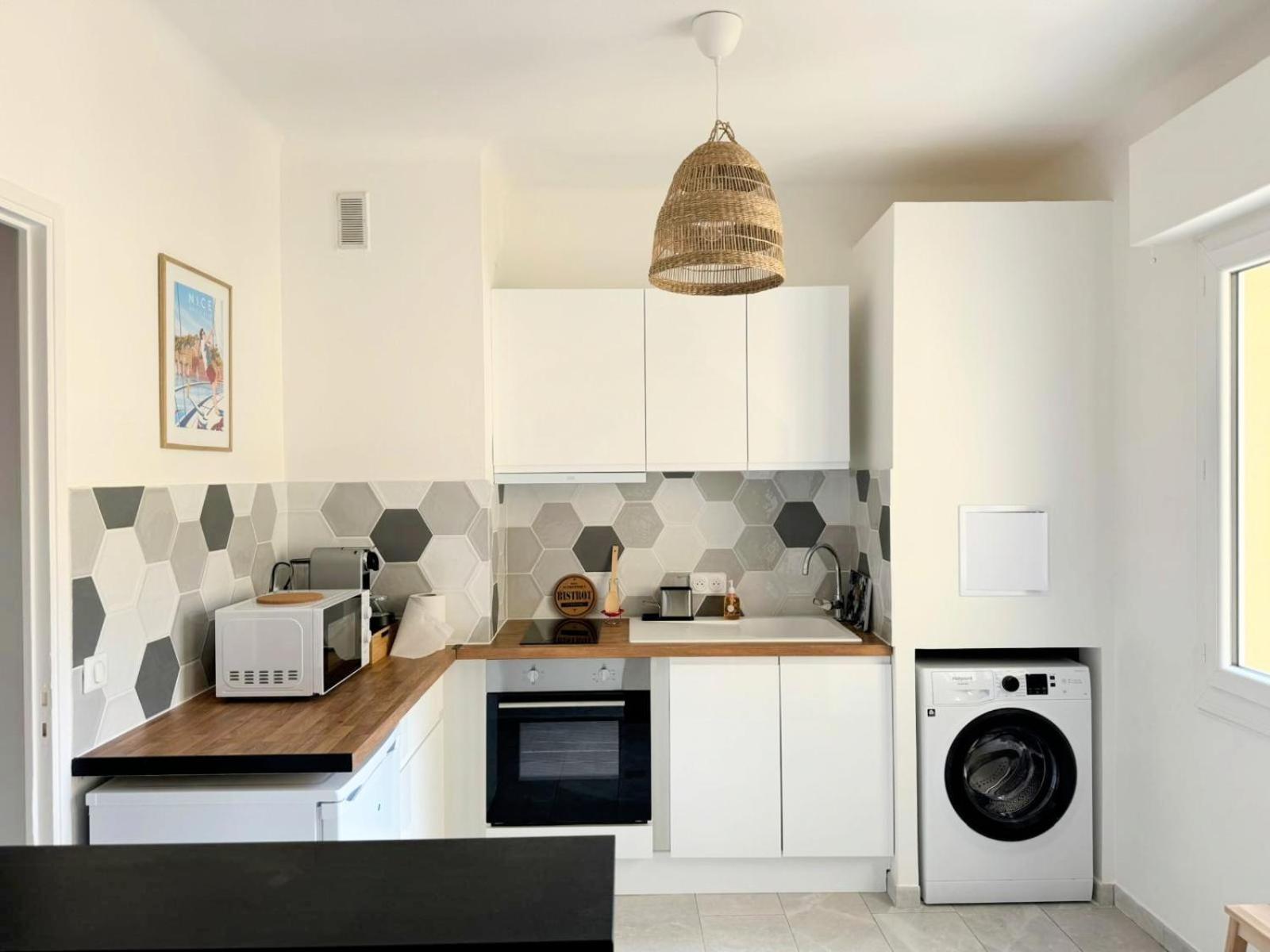 Apartment Pres De La Et La Promenade Des Nice