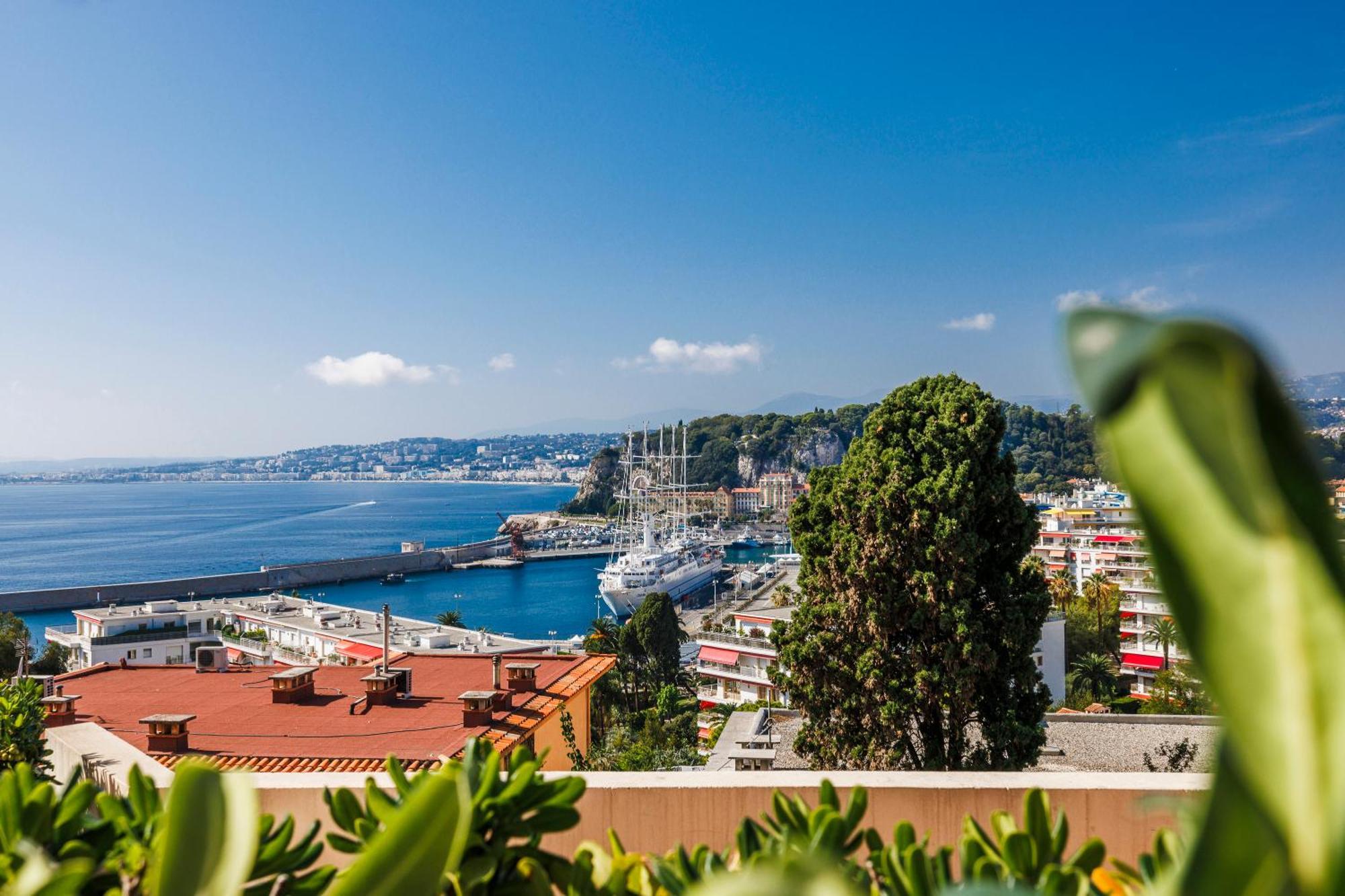 Renting - Carnot - Escape To French Riviera Terrace With Sea View Apartment