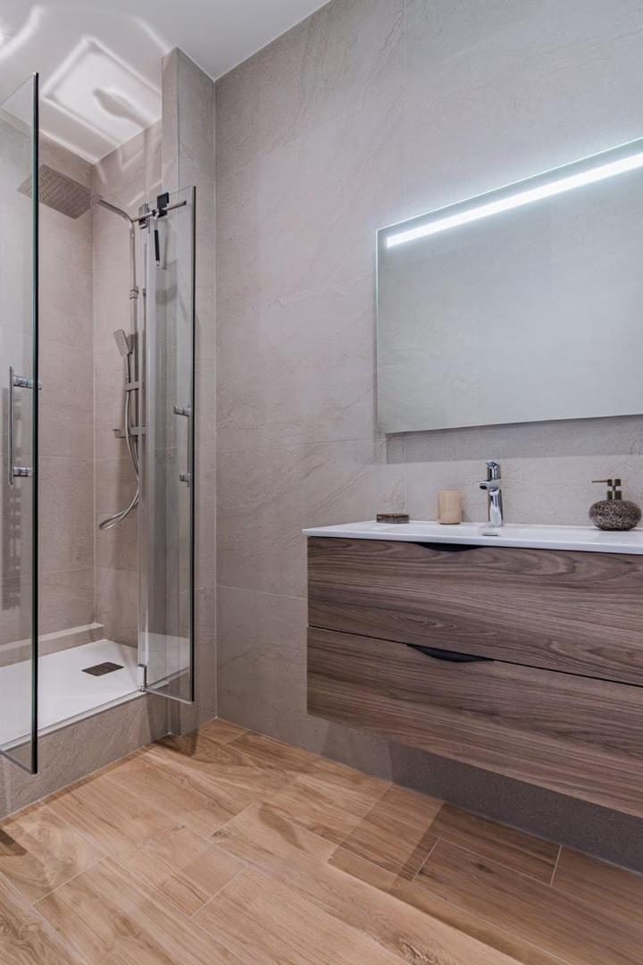 Magnifique - Jacuzzi - Port De