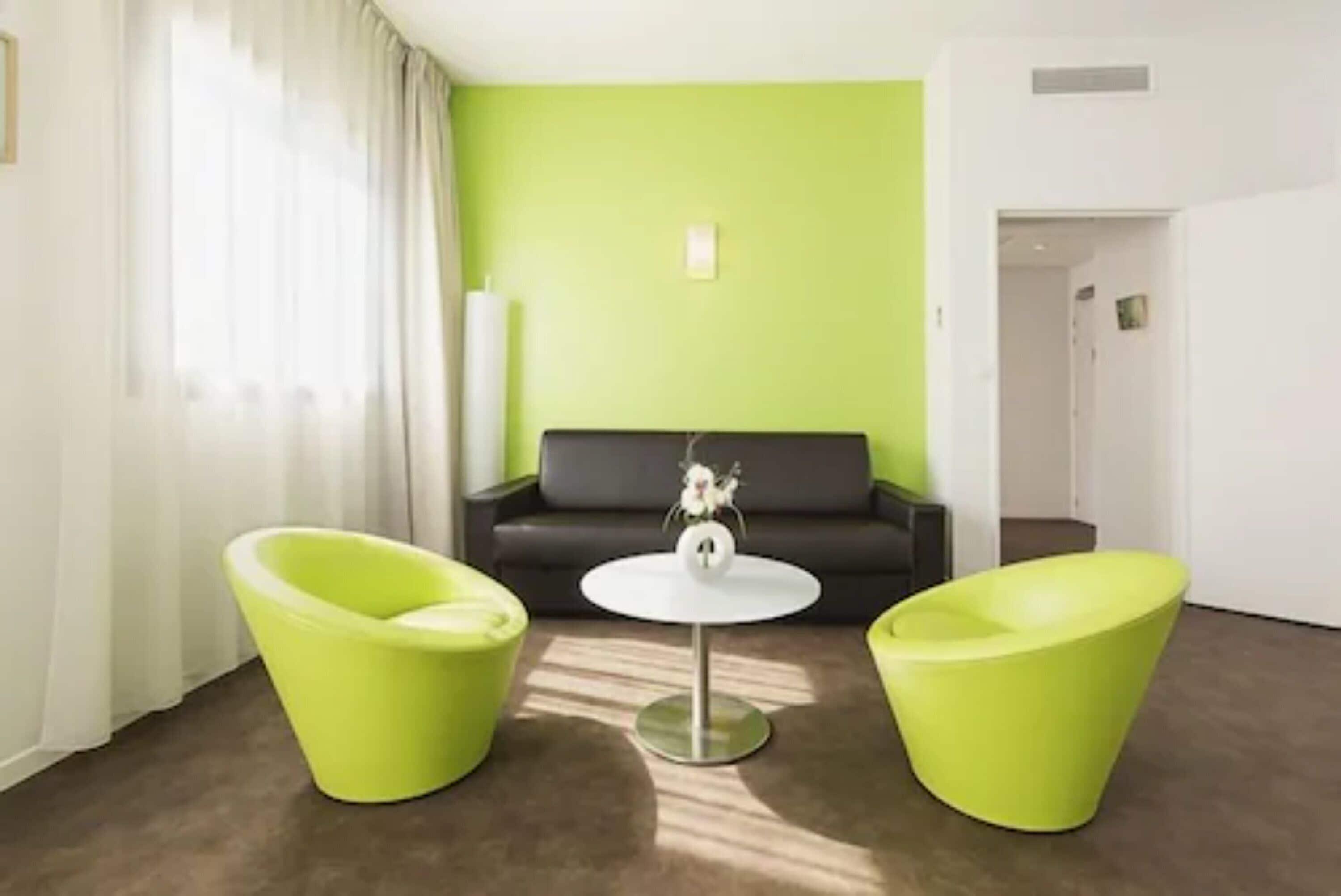 Hotel Esatitude 3*