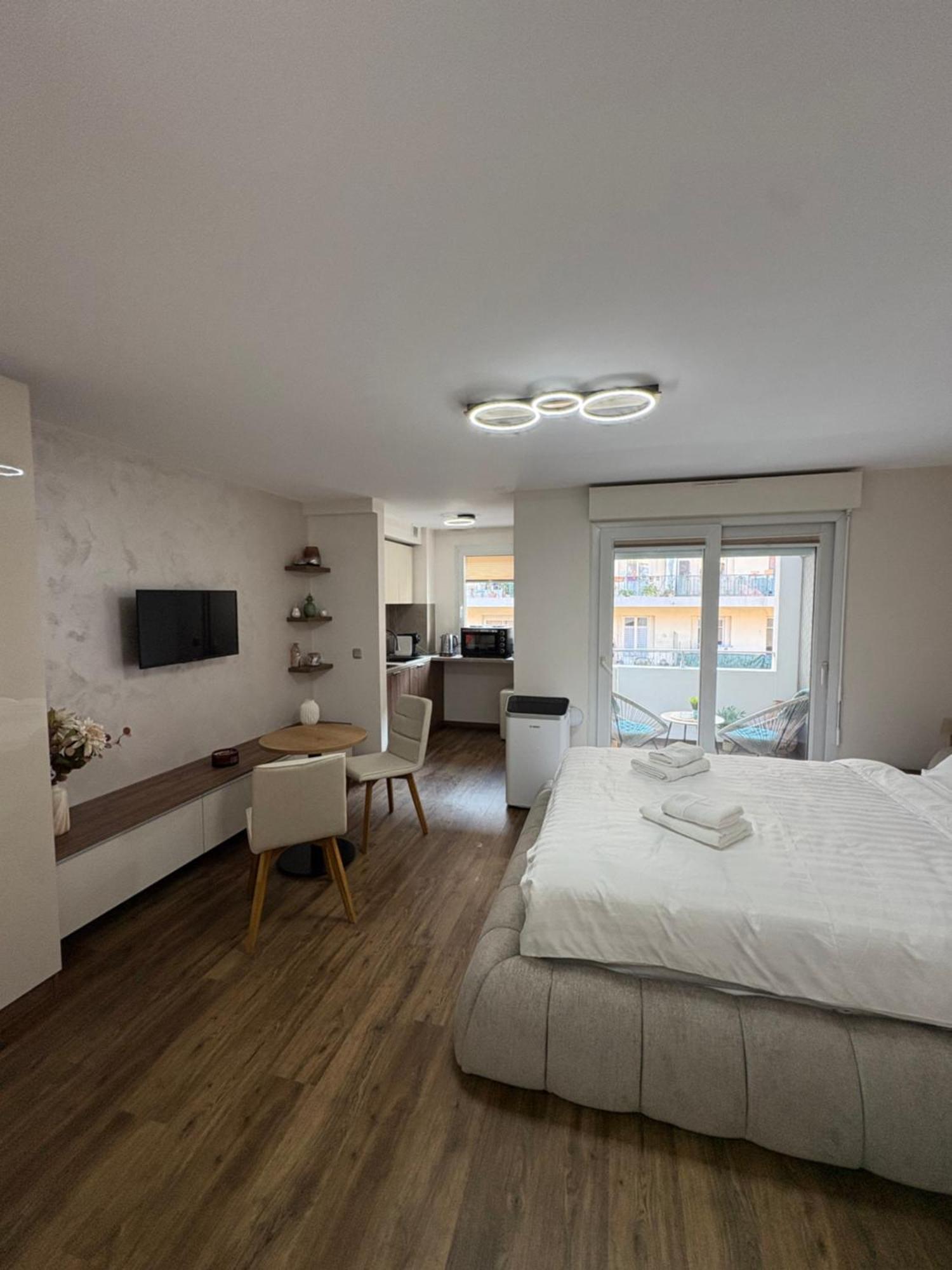 Apartment Perle Au Port De Nice