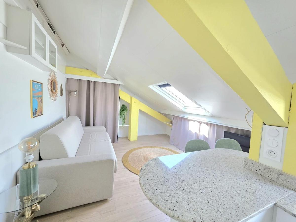 Cosy Sous Les Toits - Gare - 2 Pers Apartment