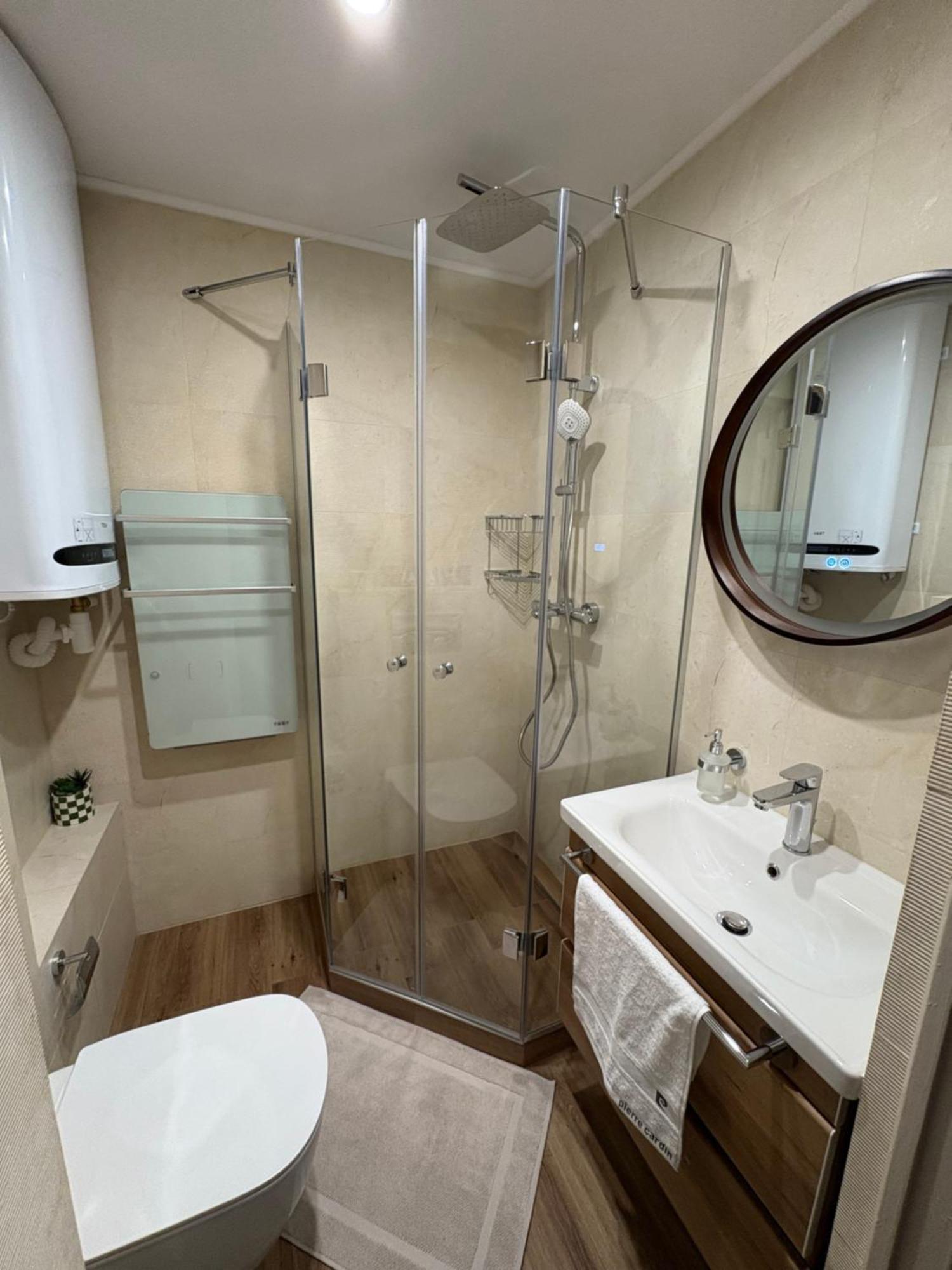 Perle Au Port De * Nice