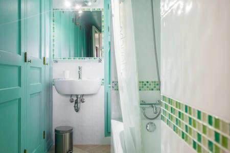 Apartment Au Coeur Du Vieux Nice, Plages & Promenade Des 2min A Pied