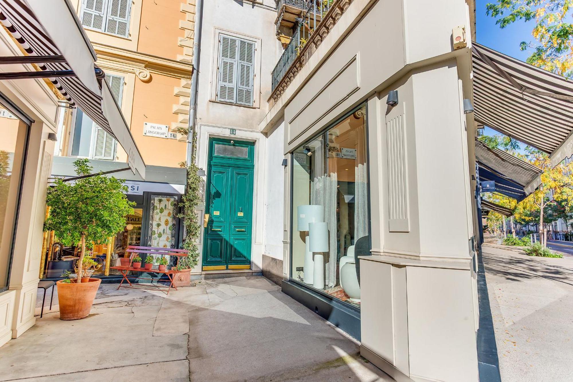 Vue Magenta Ap4484 By Riviera Homes Apartment