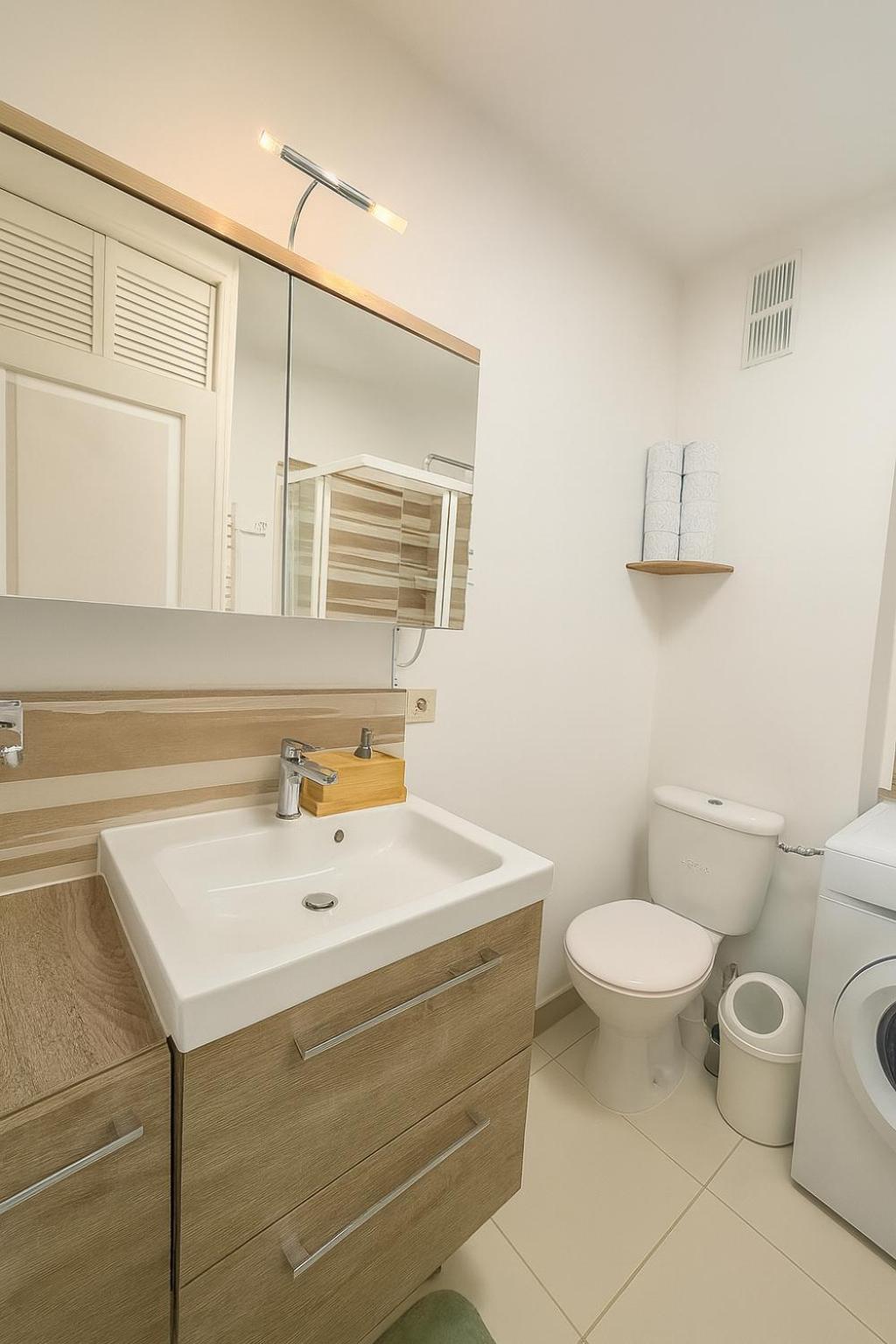 Apartment Cozy Studio, 2-Min Walk To Beach And Promenade *
