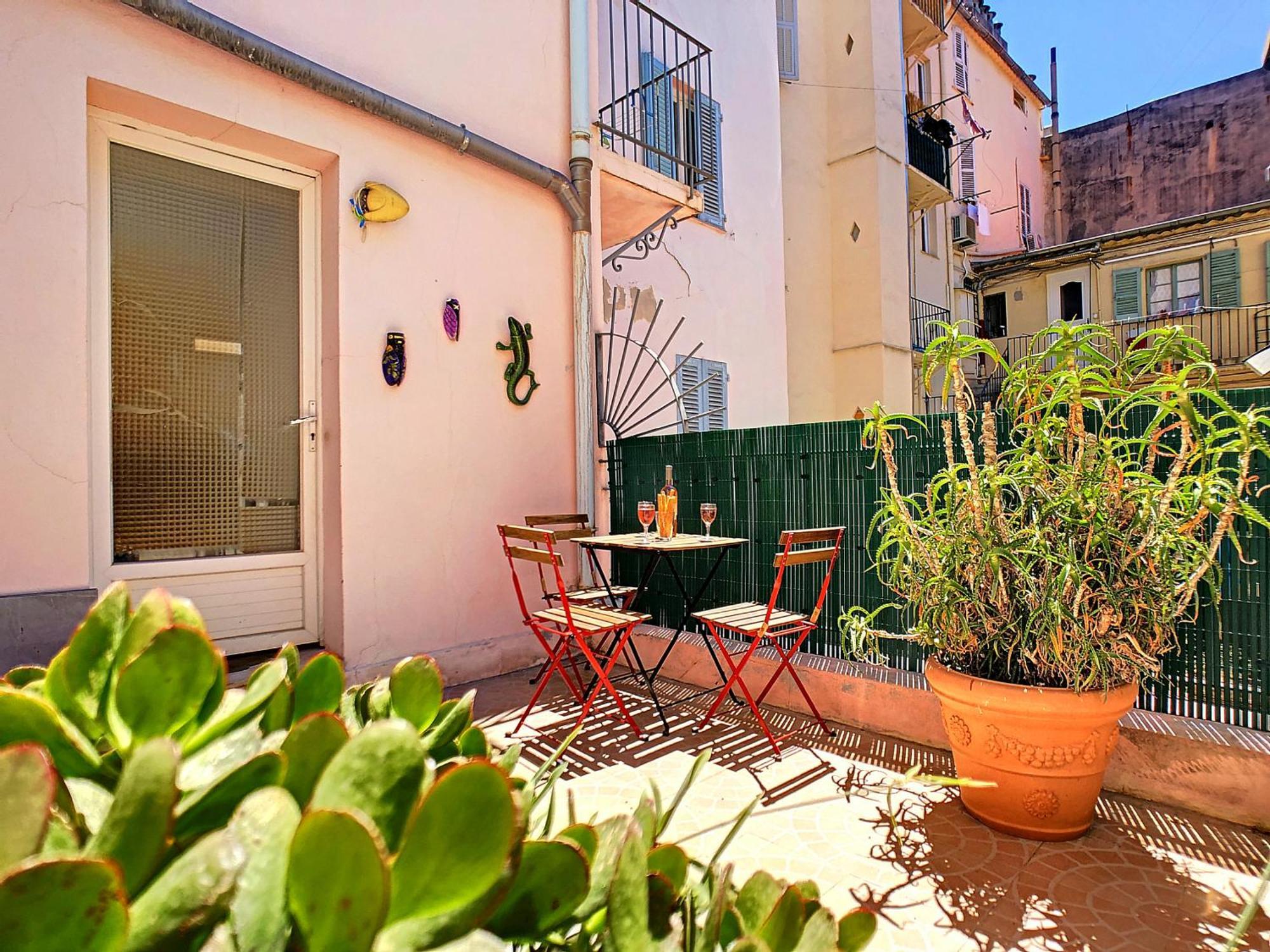 Nestor&jeeves - Urban Sun - - Close Sea * Nice