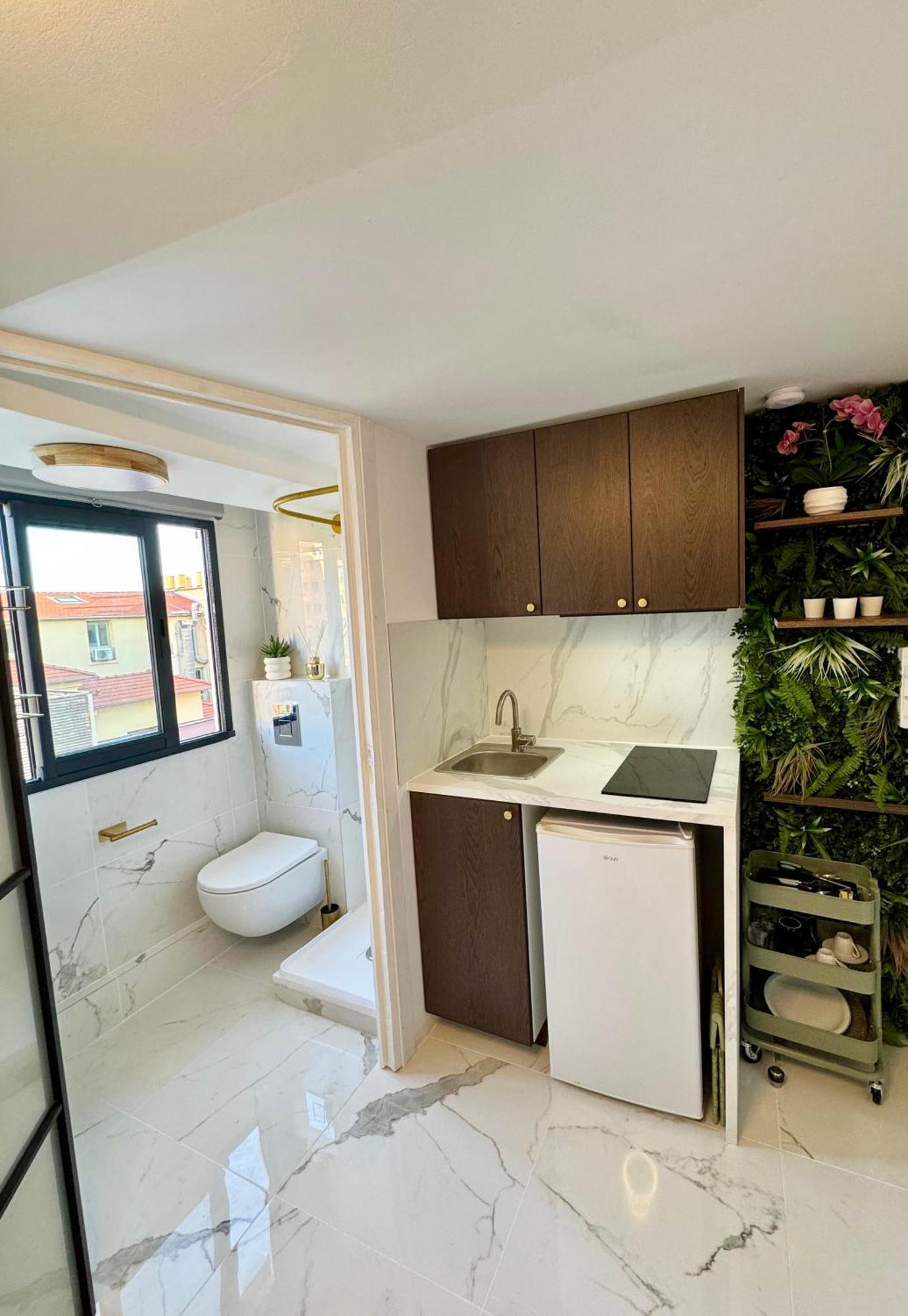 Apartment Place Massena - Small Peaceful Haven Nice