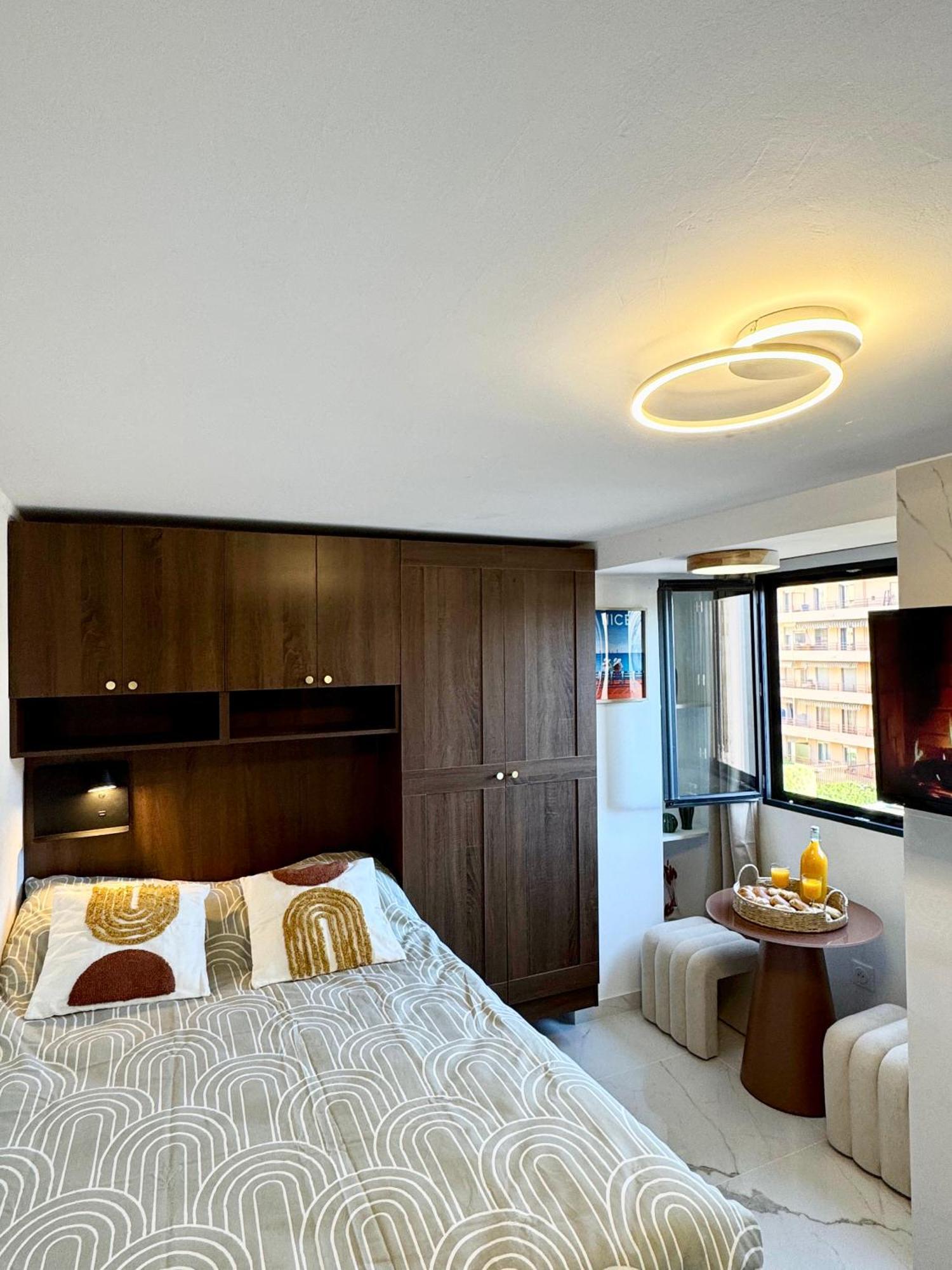 Place Massena - Small Peaceful Haven Apartment