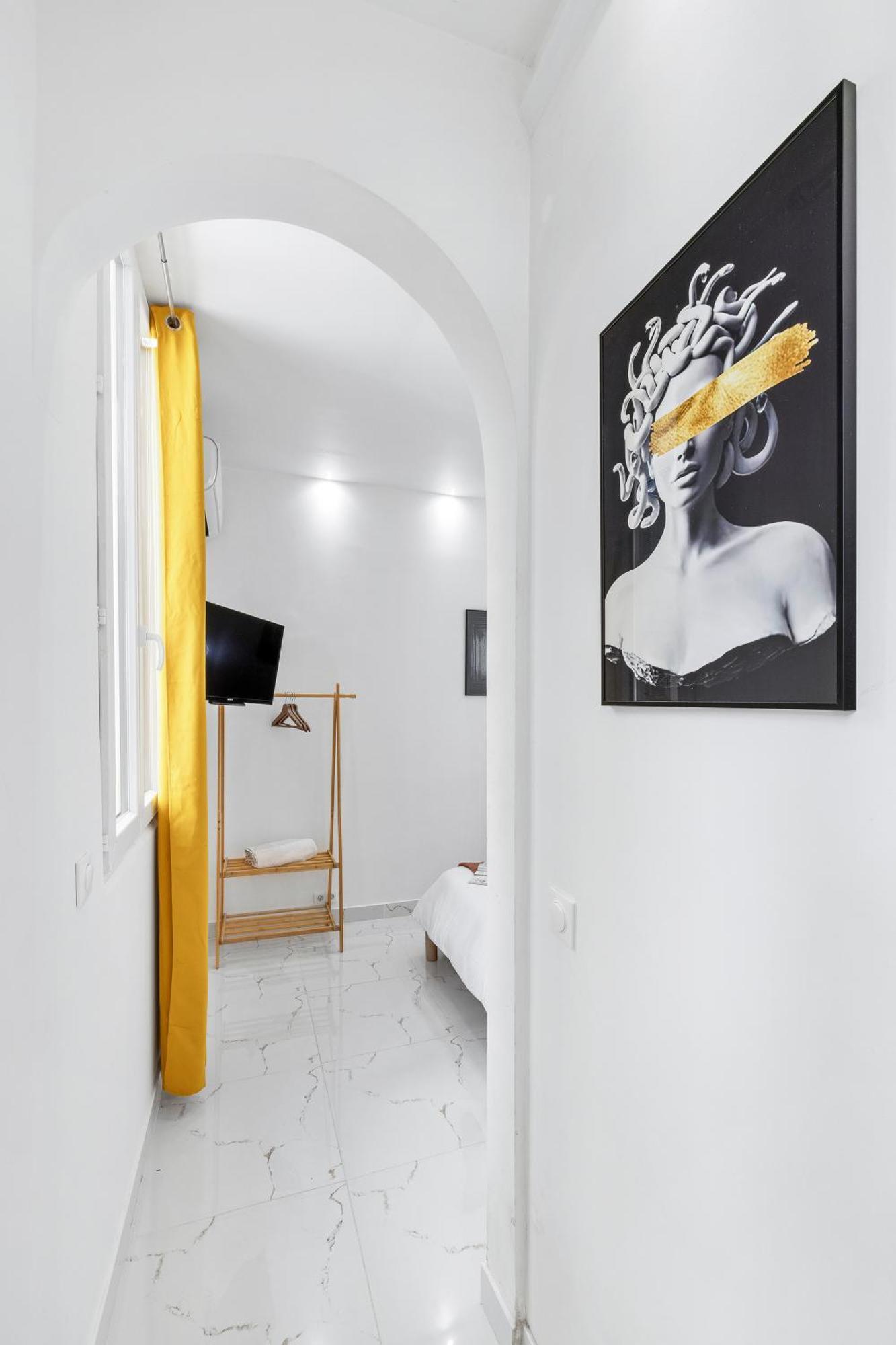 Apartment 2 - Centre - Terrace - Wi-fi - Air Conditioning Nice