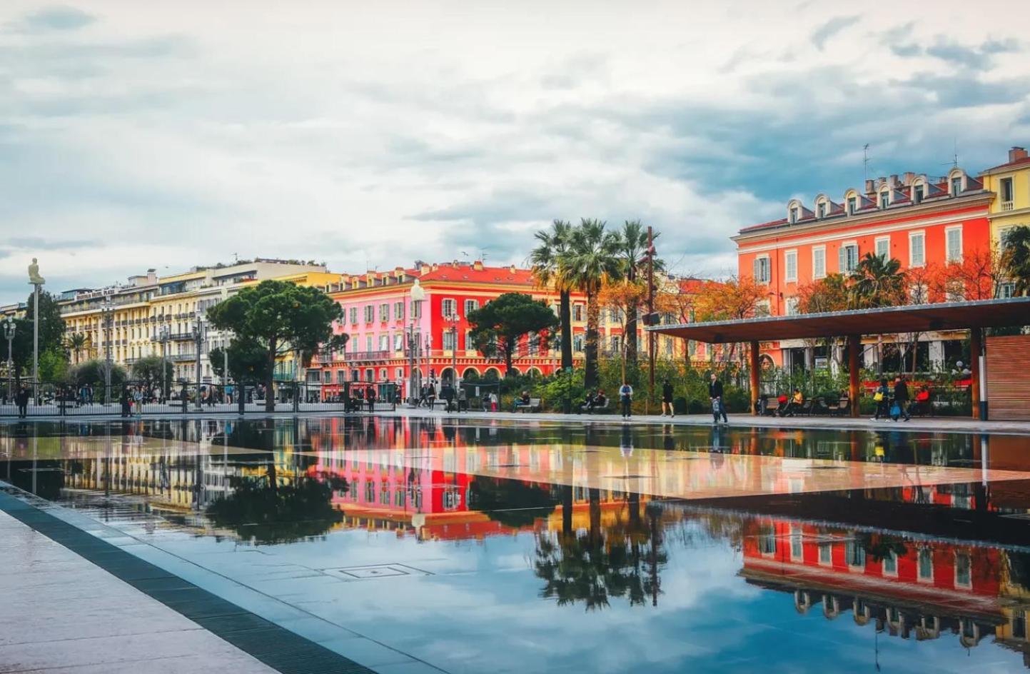 Apartment Place Massena - Small Peaceful Haven *