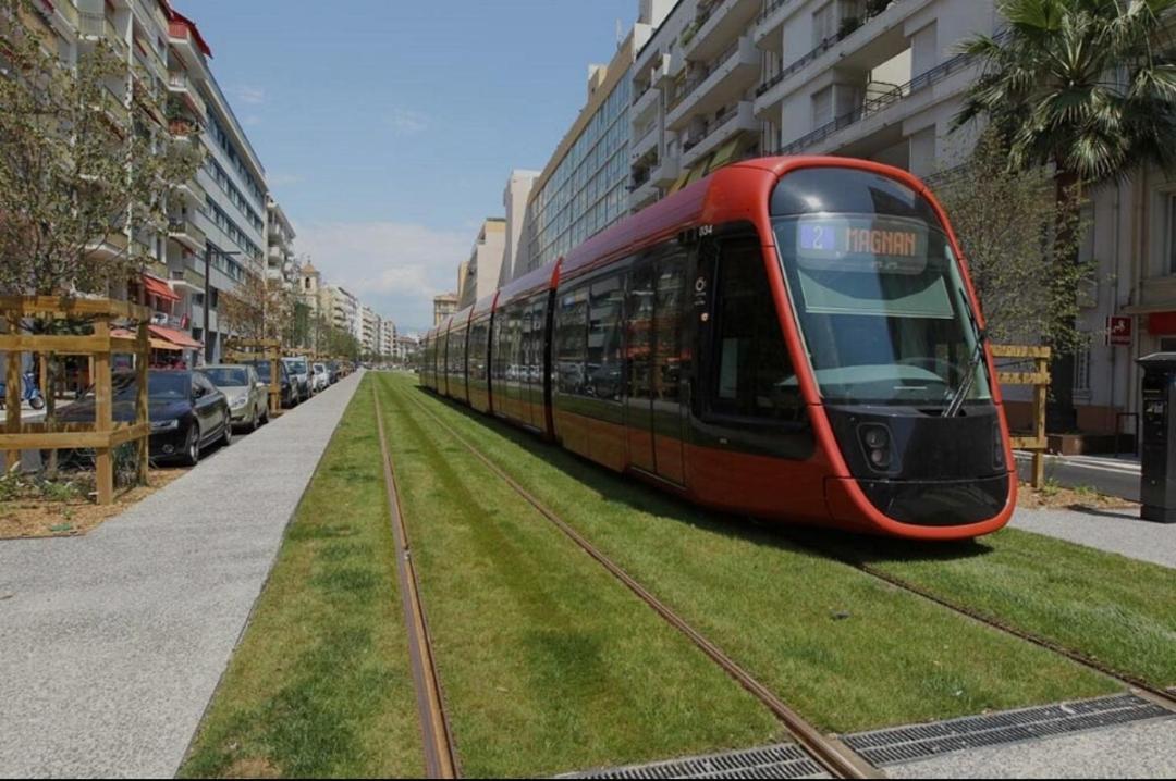 Apartment De Charme A - Ideal Teletravail - Balcon - A 300m