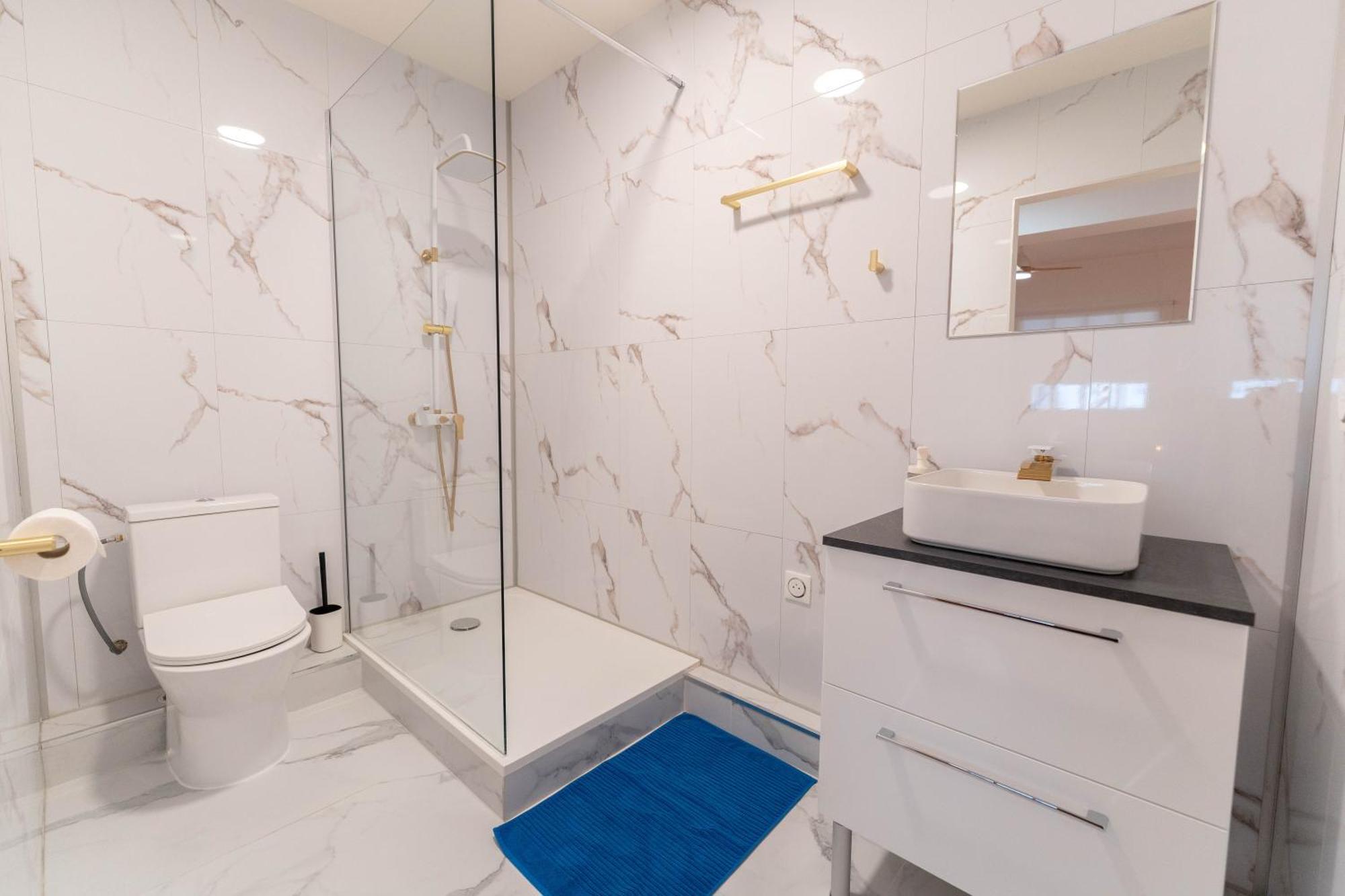 Grand Ideal Famille, Proche Plage, Bon Emplacement Pour Visiter La Cote D'azur Apartment Nice