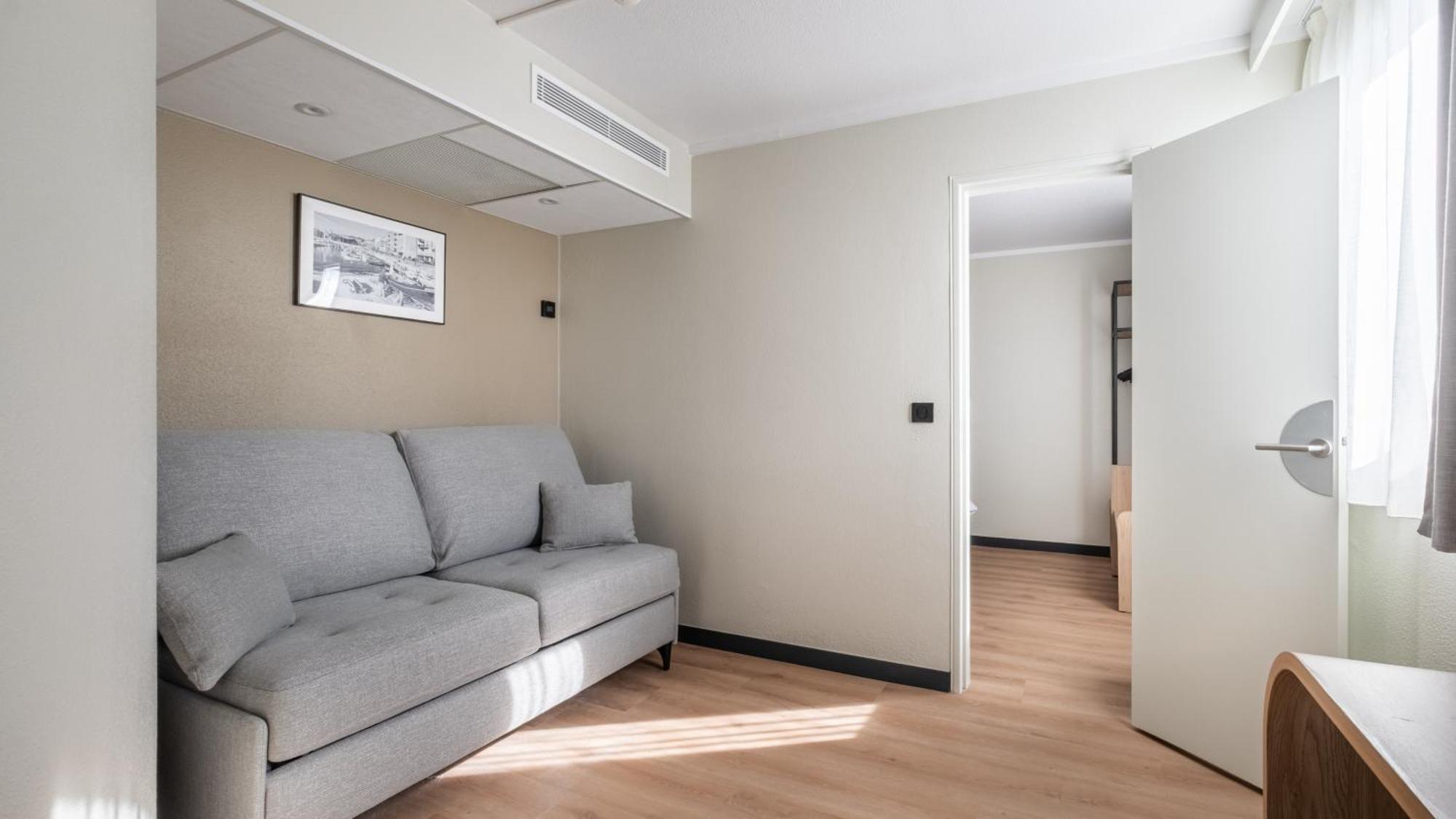 Hotel Campanile Prime - Airport