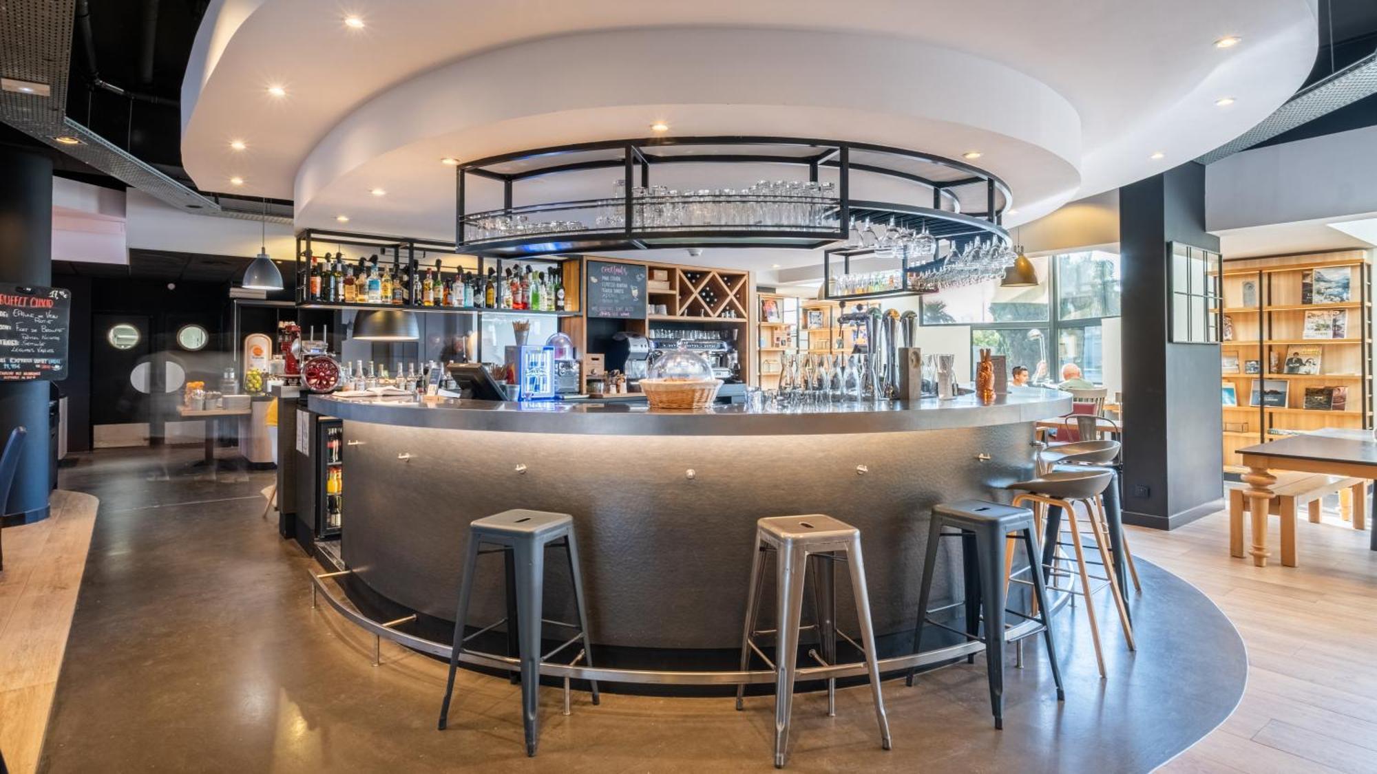 Campanile Prime - Airport Hotel Nice