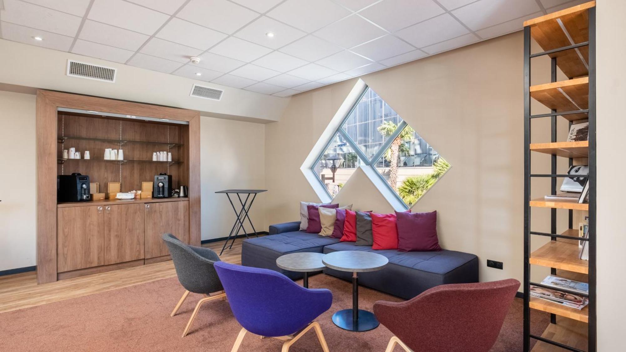 Campanile Prime - Airport Hotel