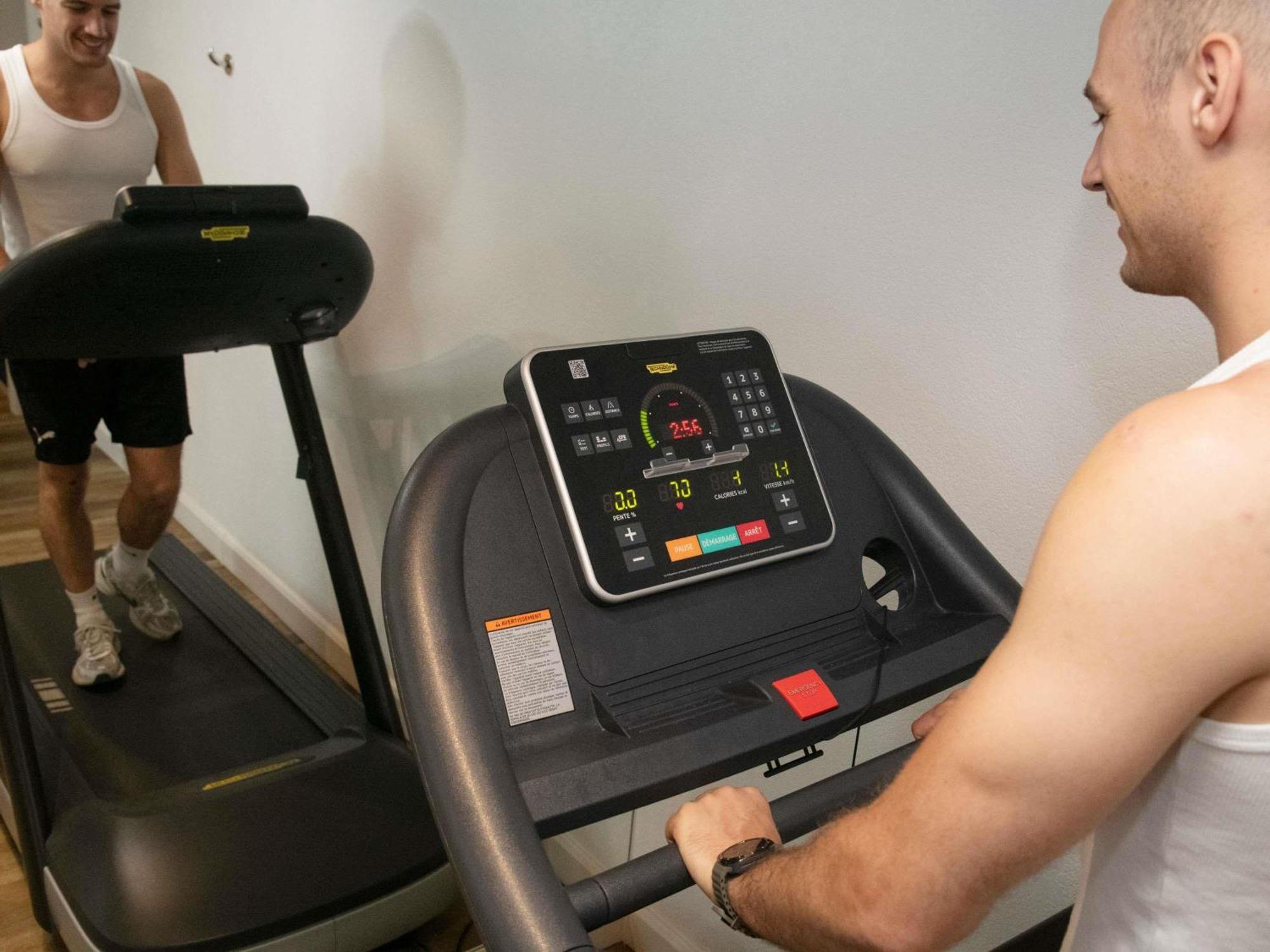 Novotel Airport Hotel 4*