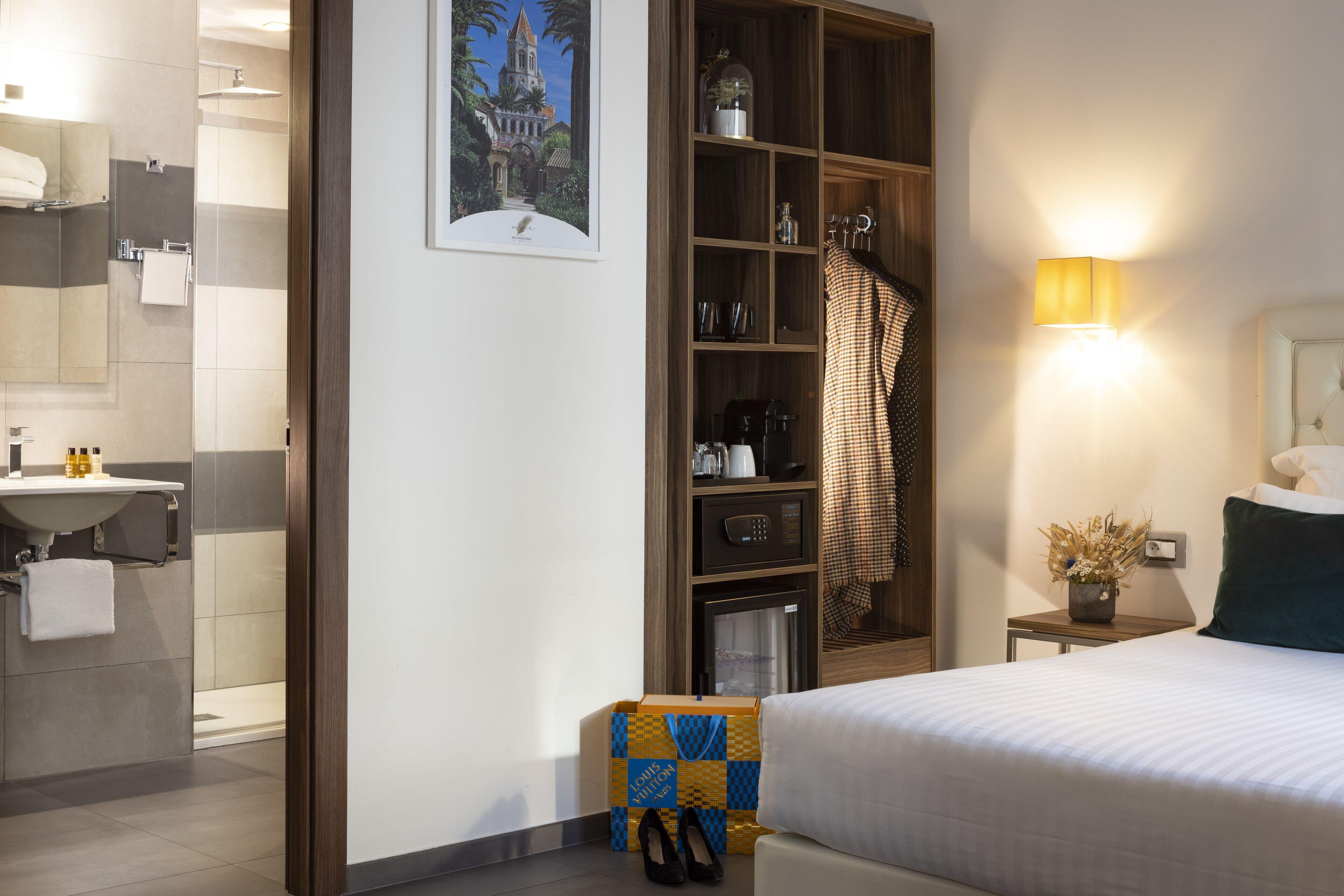 Azur Riviera 4* Nice