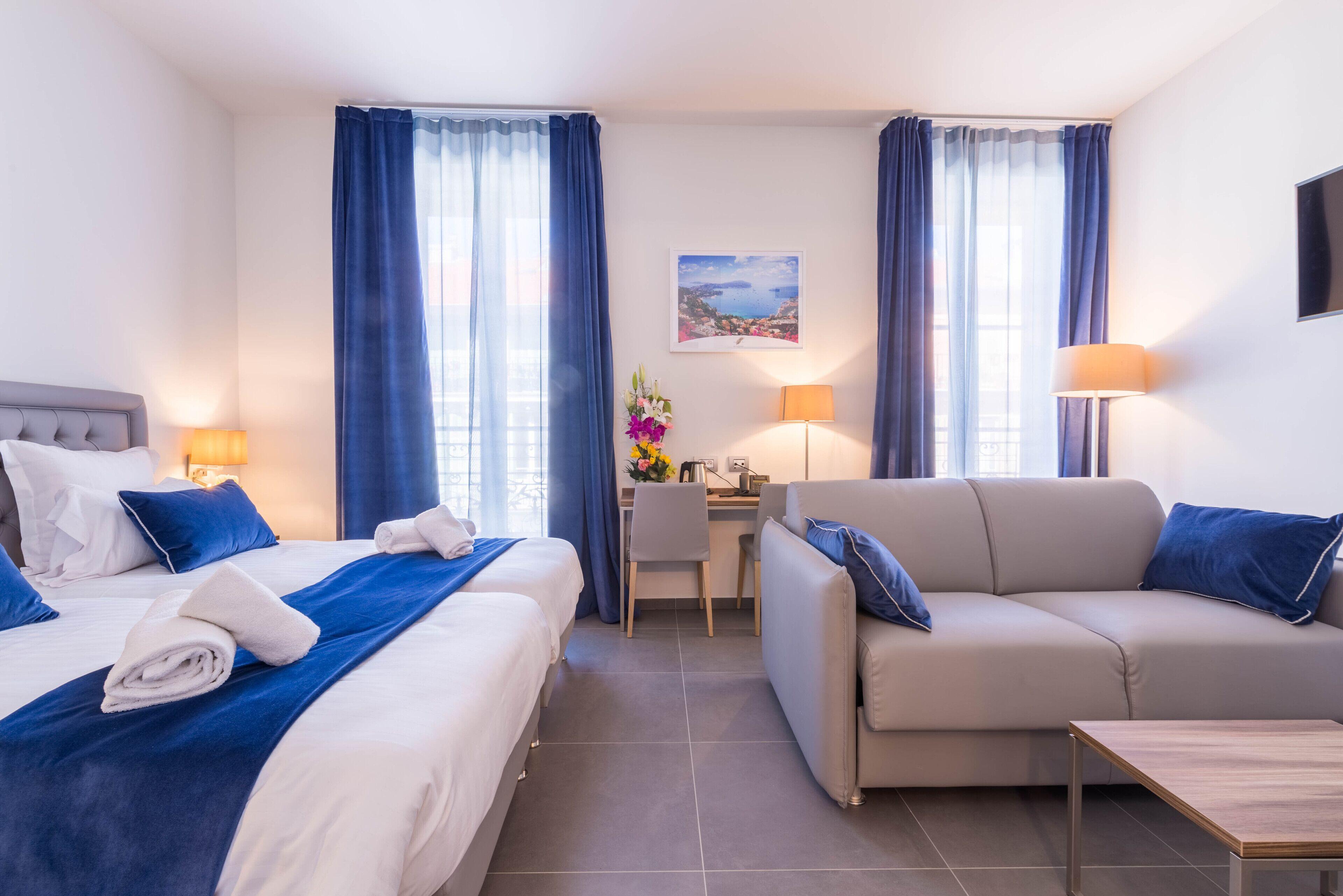 Azur Riviera Hotel