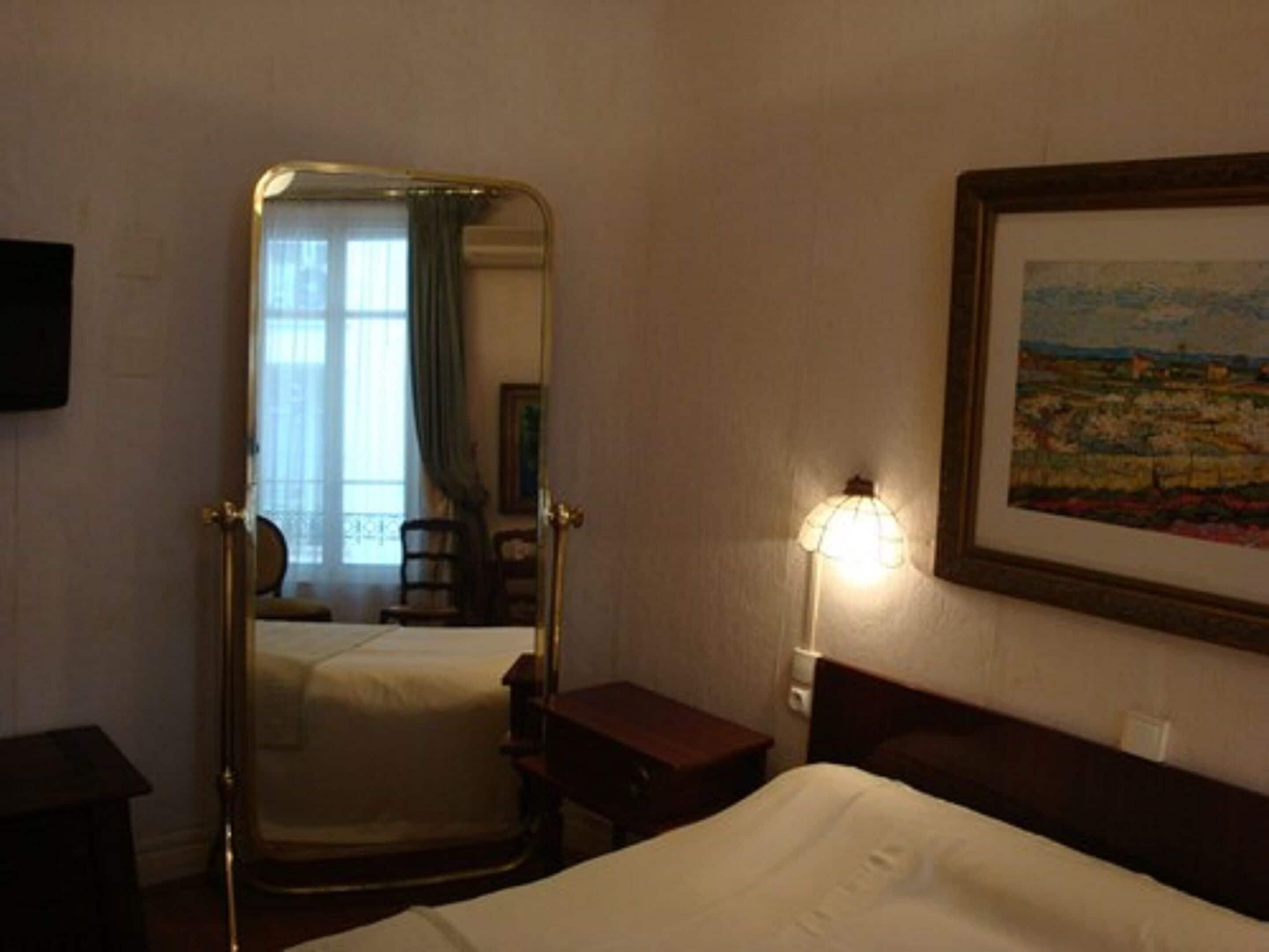 Cronstadt Hotel 3*
