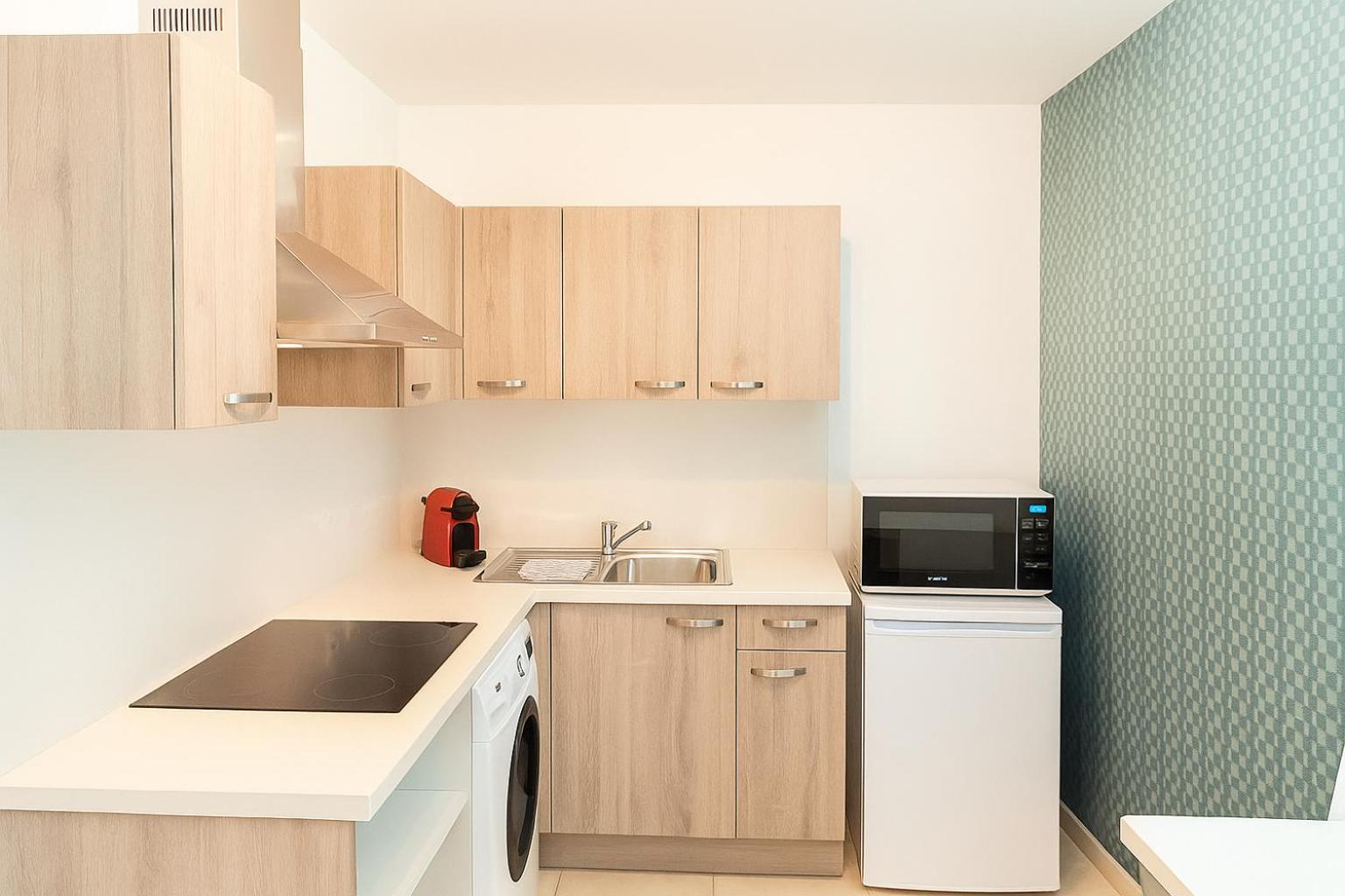 Apartment Joli 2 Pieces Nicois Avec Terrasse Ensoleillee