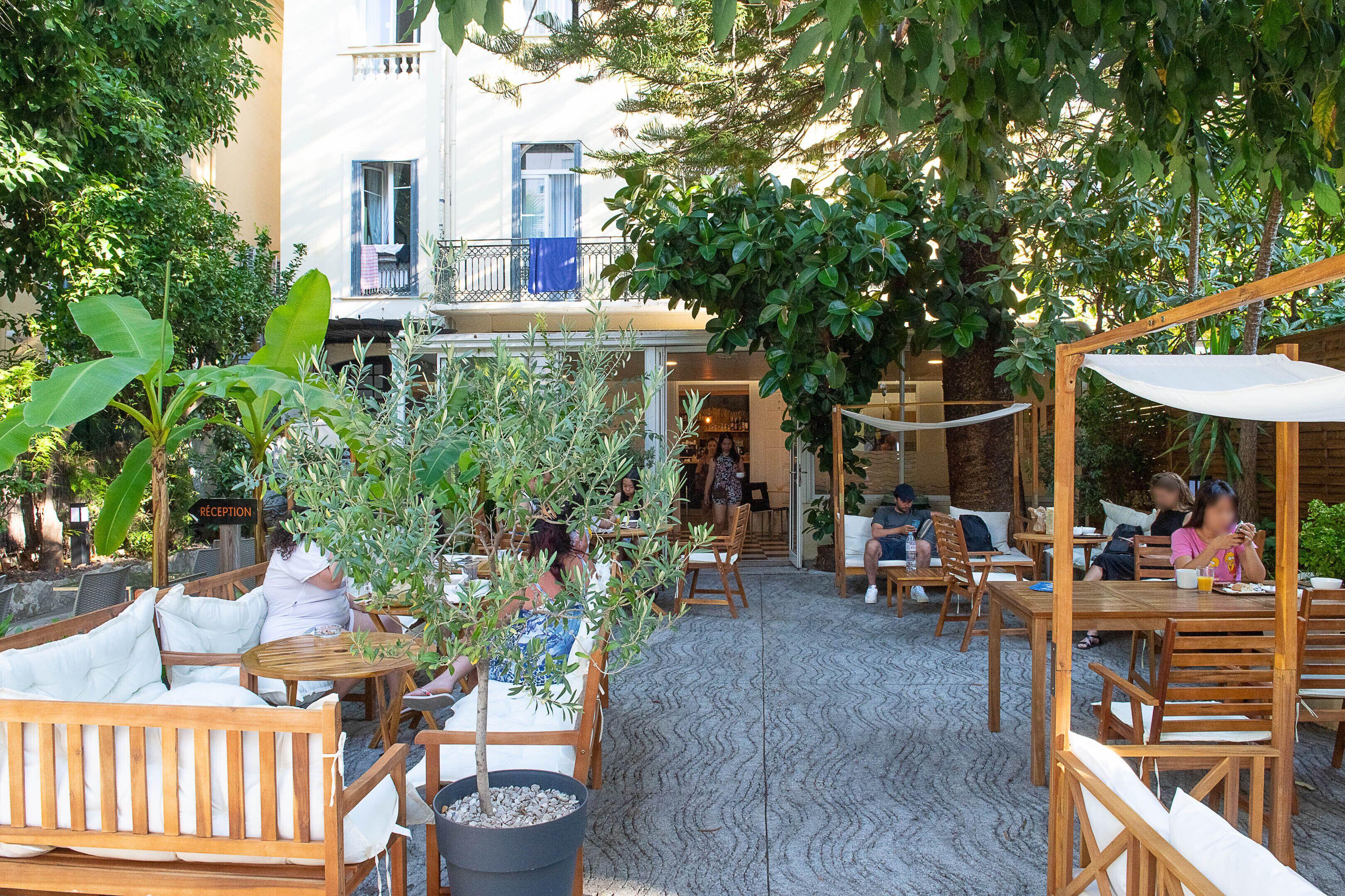 Hi Les Camélias Auberge de jeunesse *