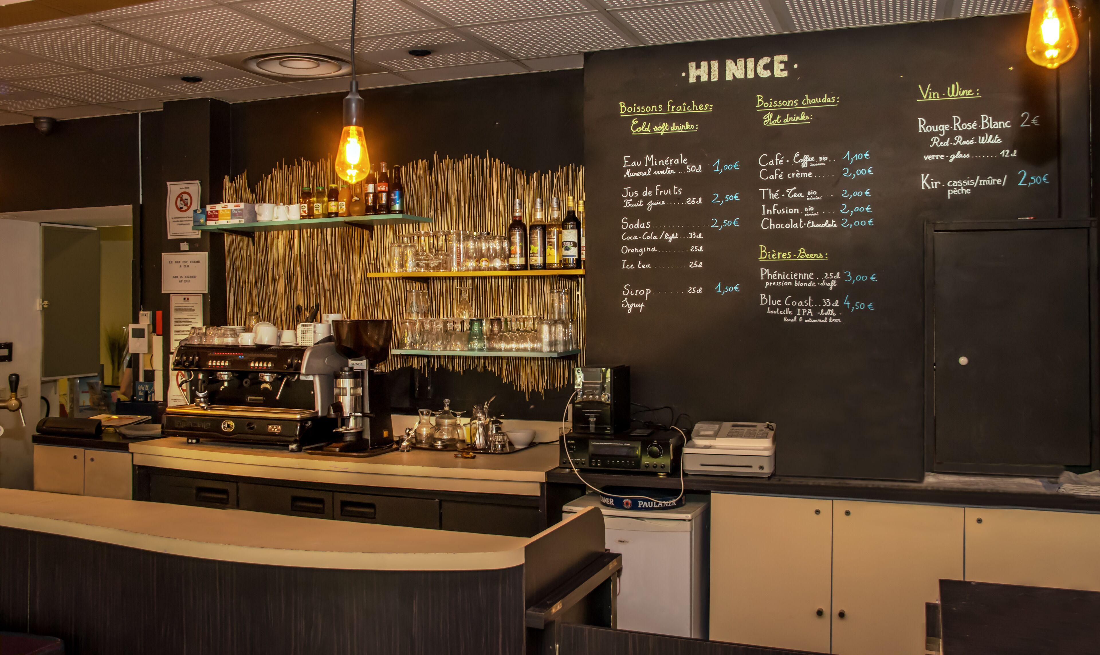 Hostel Hi Les Camelias Nice