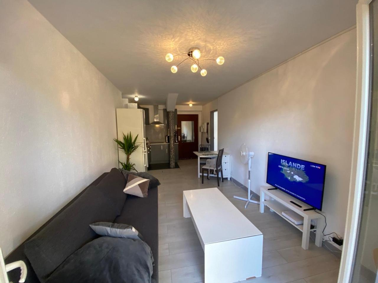 Apartment Hillside With 100 Sqm Private Garden *