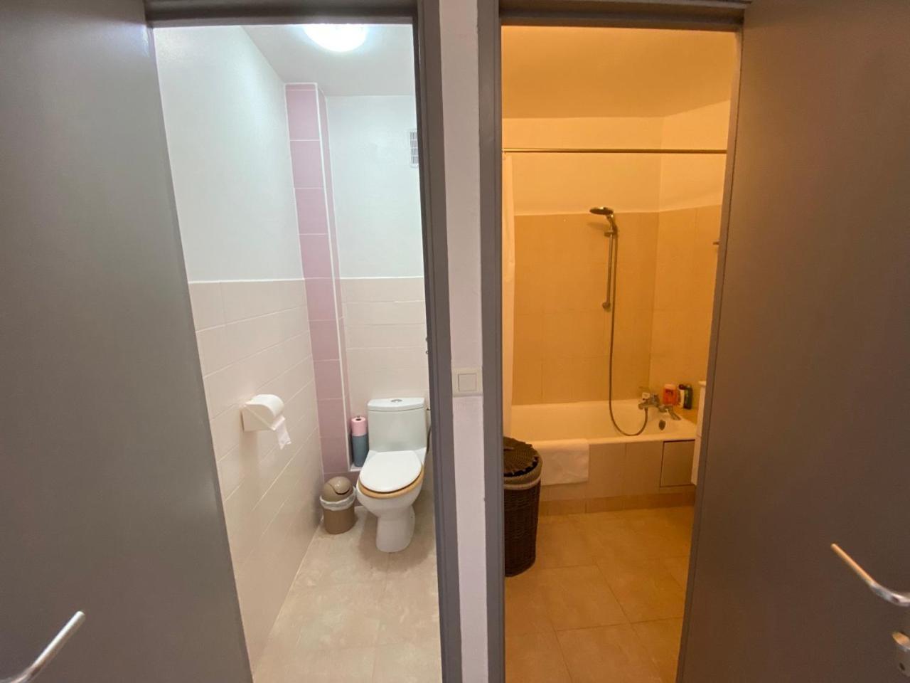 Hillside With 100 Sqm Private Garden * Nice