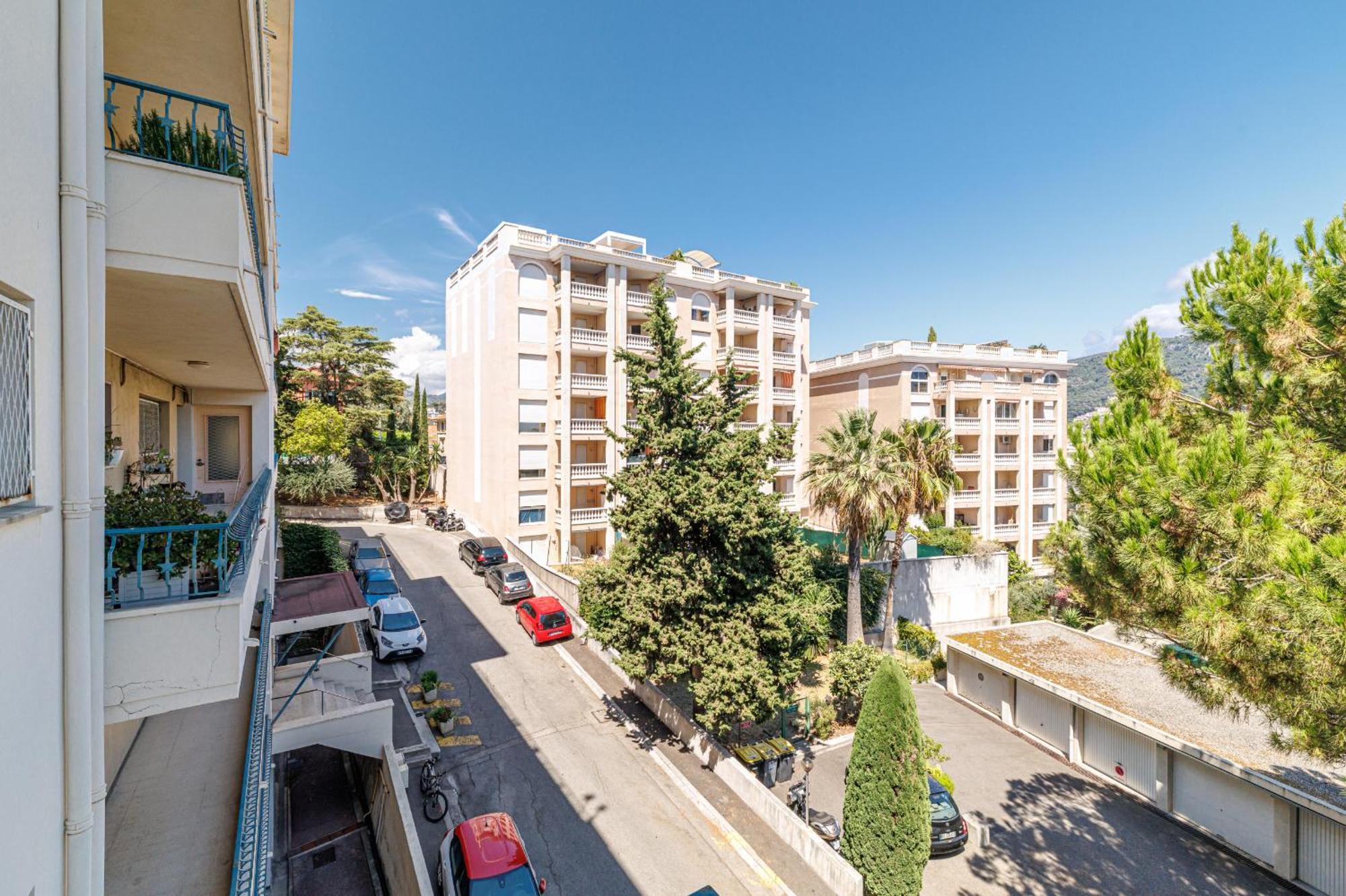 Apartment Quiet & Open View - 1 Bdr Large Terrace *