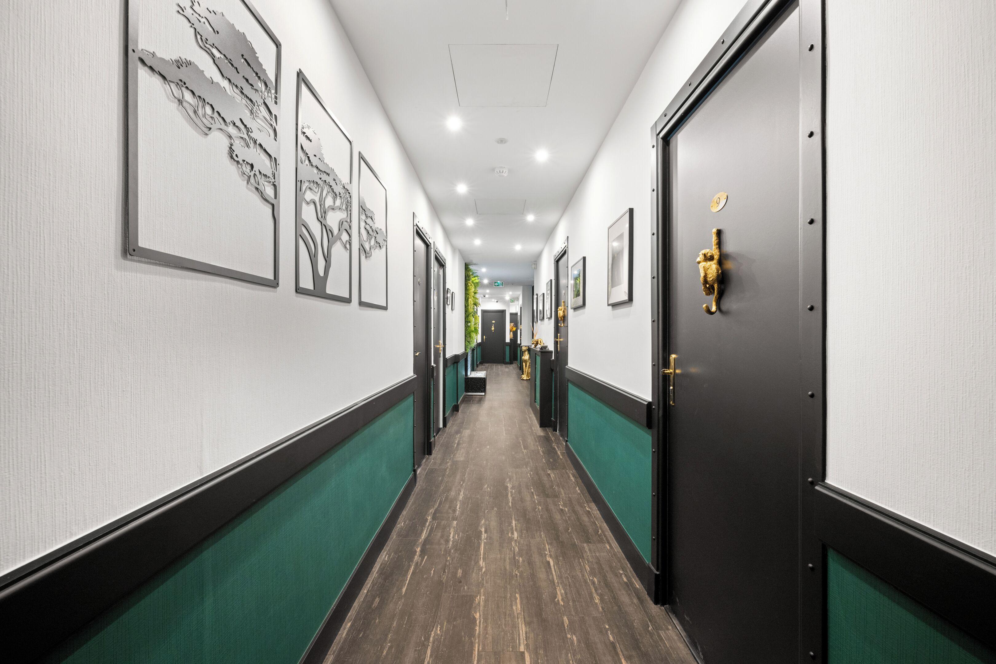 App-art Aparthotel 4*