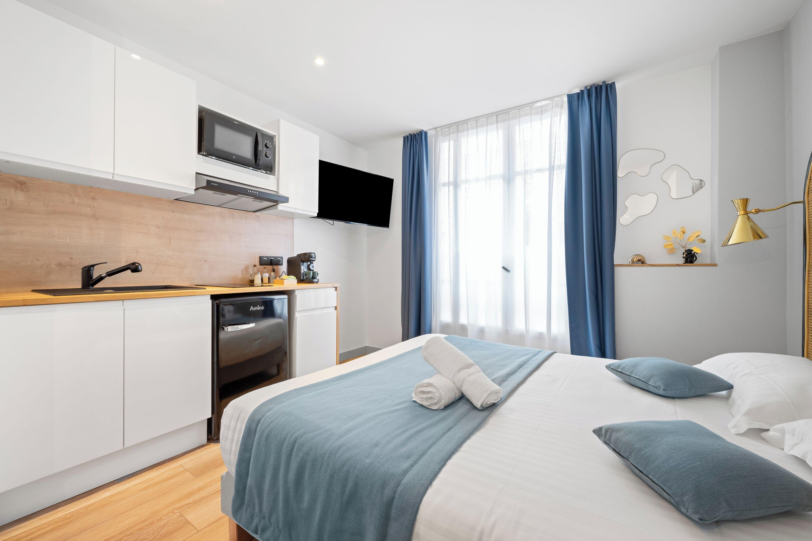 App-art Aparthotel 4*