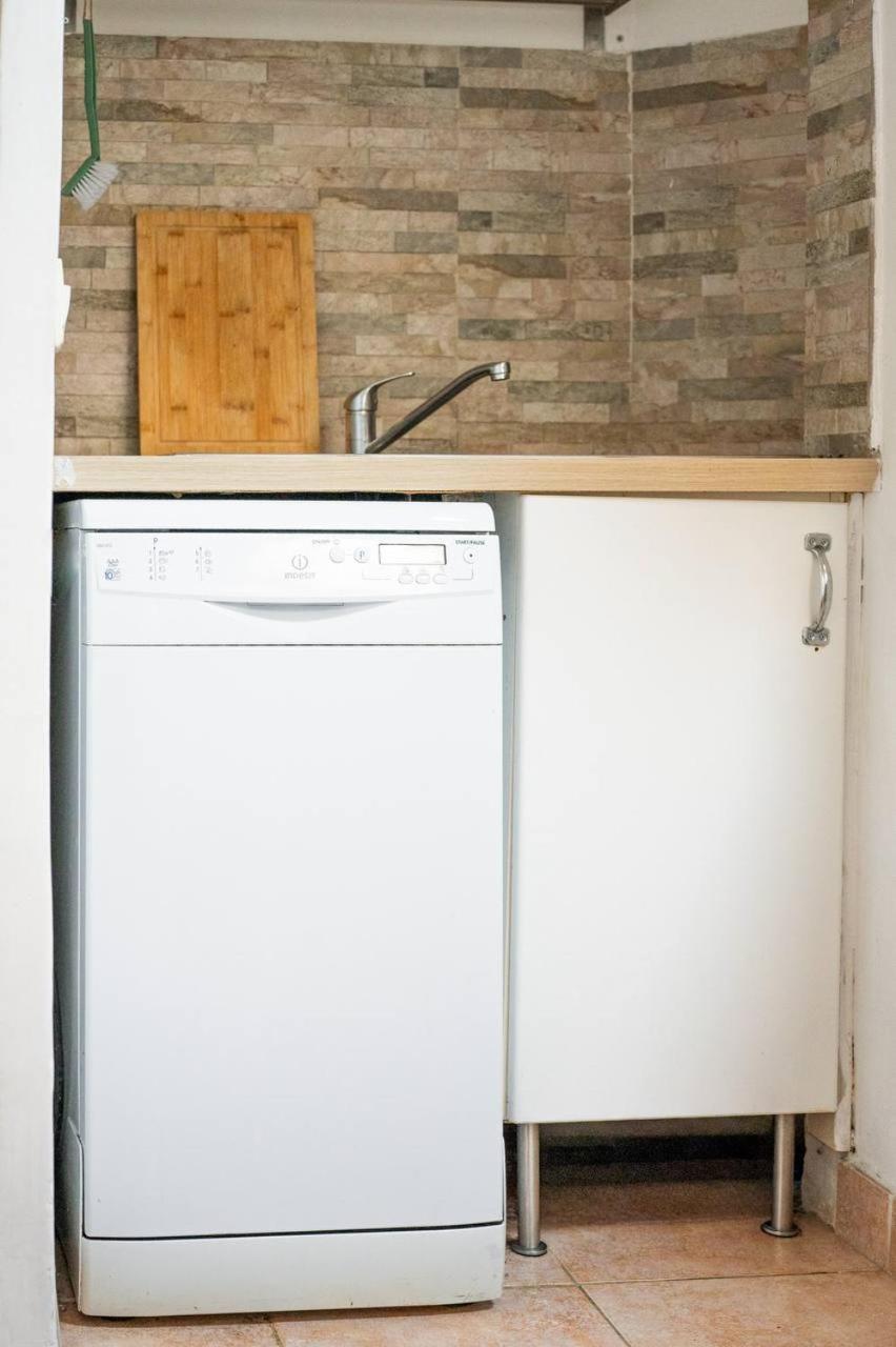 Signature Deluxe Apartment, Centre Apartment *