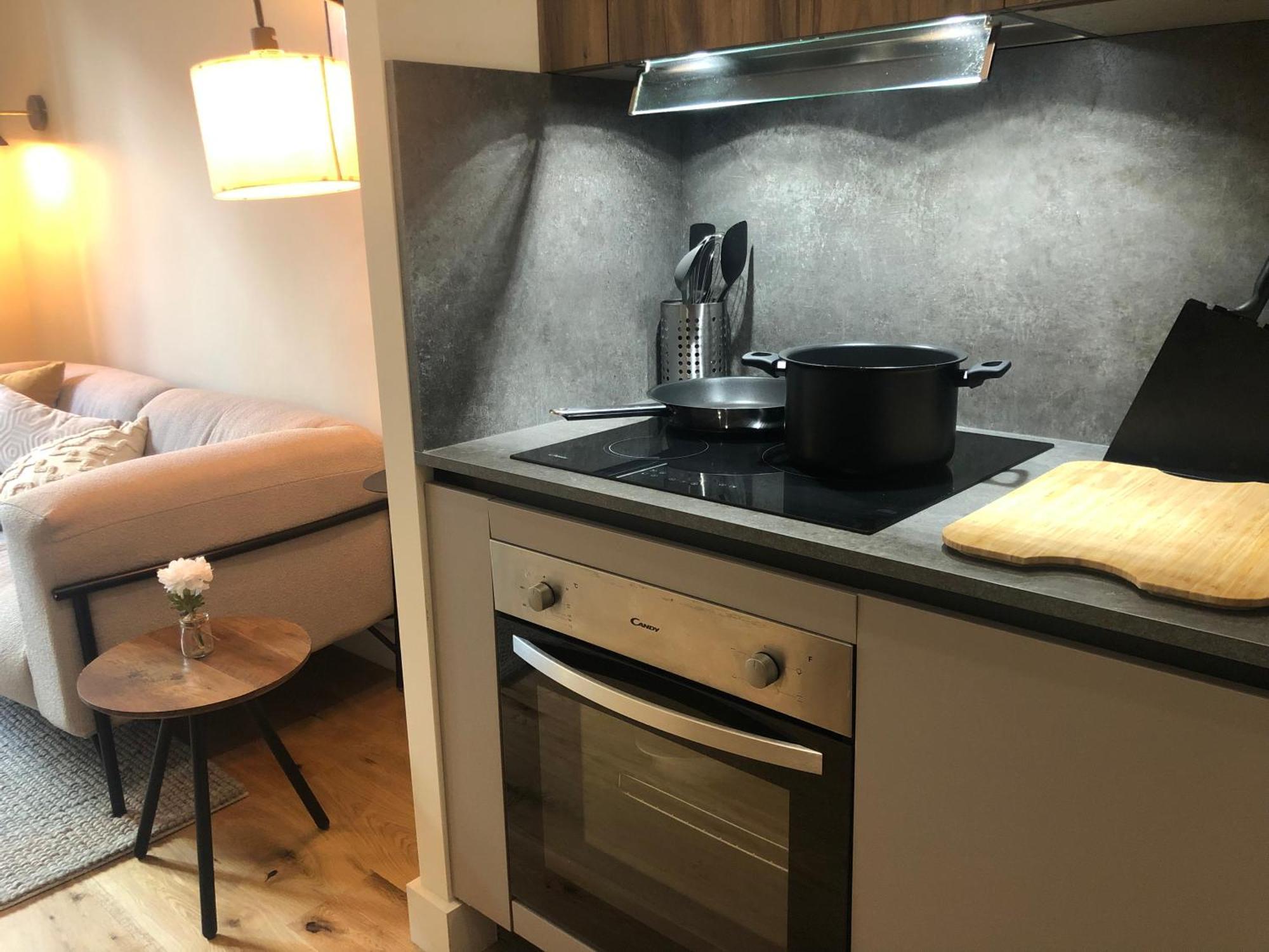 Apartment Mayerbeer - 2 Bedrooms With Balcony *