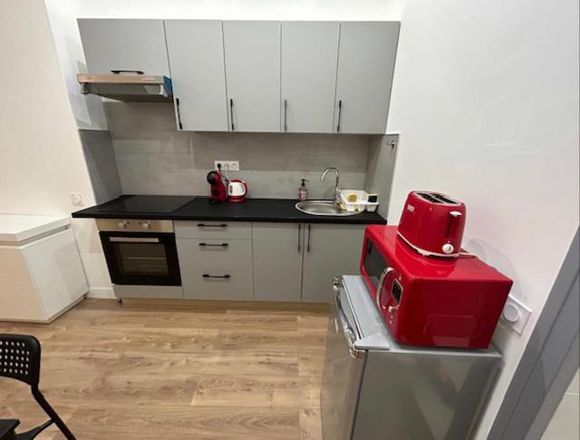 Au Coeur Du Vieux Nice, Superbe Refait A Neuf Apartment Nice