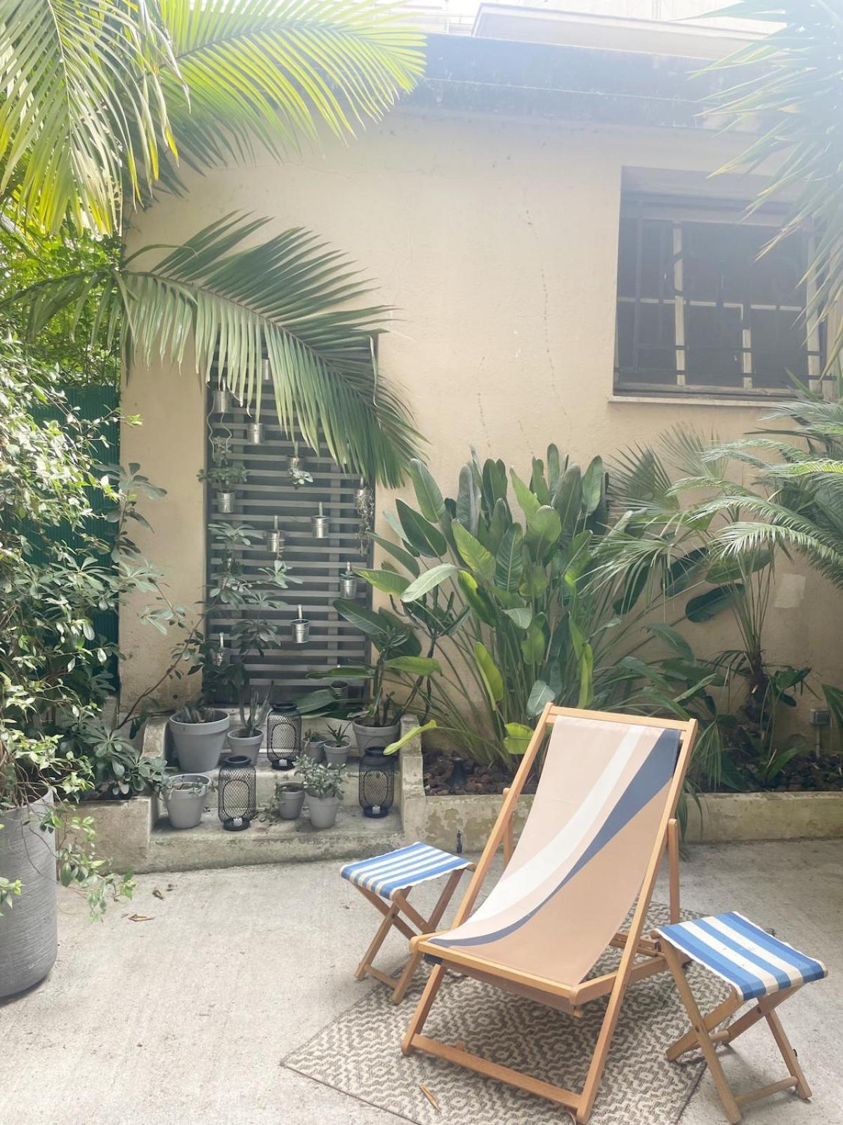 Apartment With Private Garden In Center *