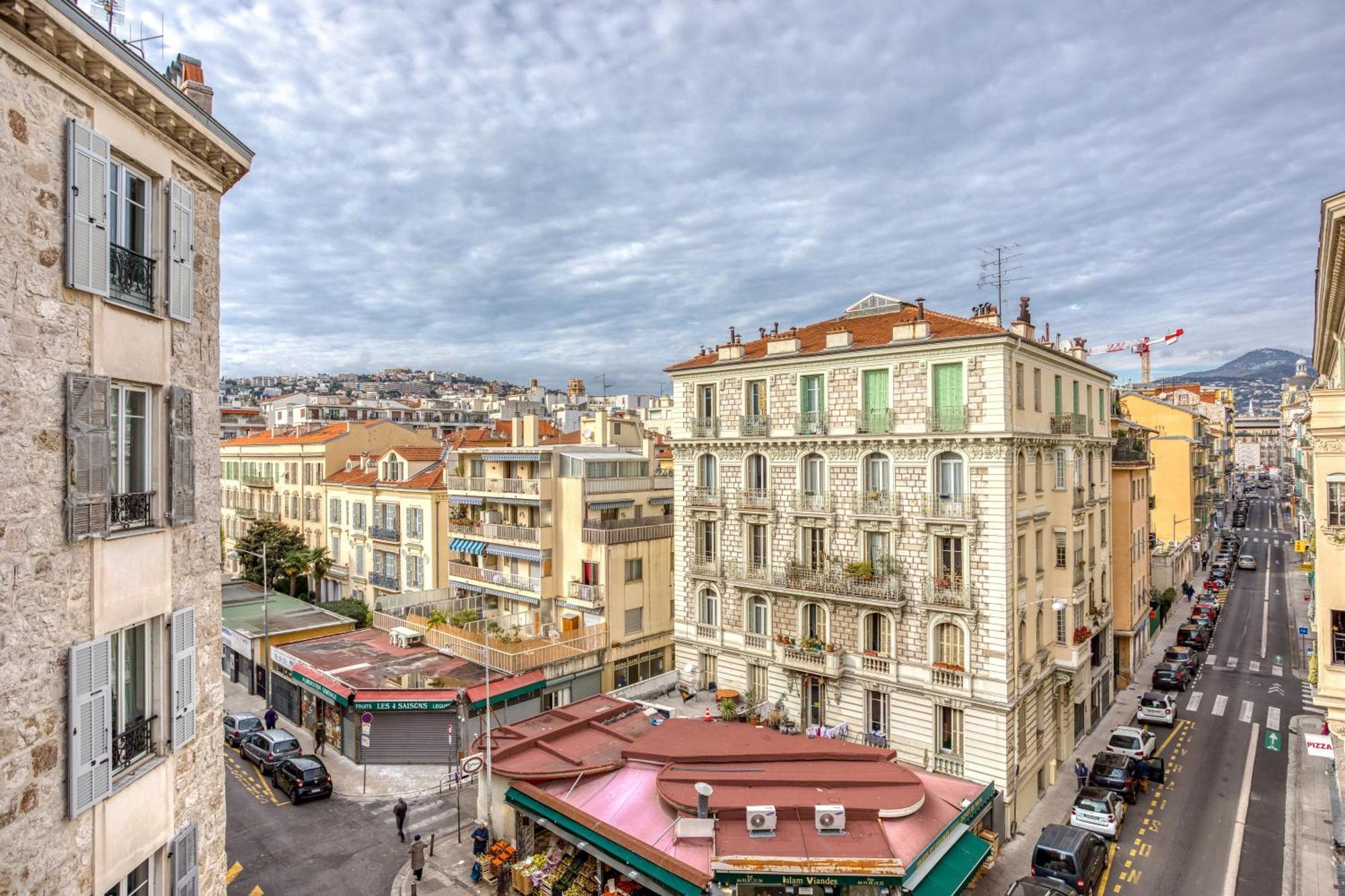 - Centre 10 Min De La Nice