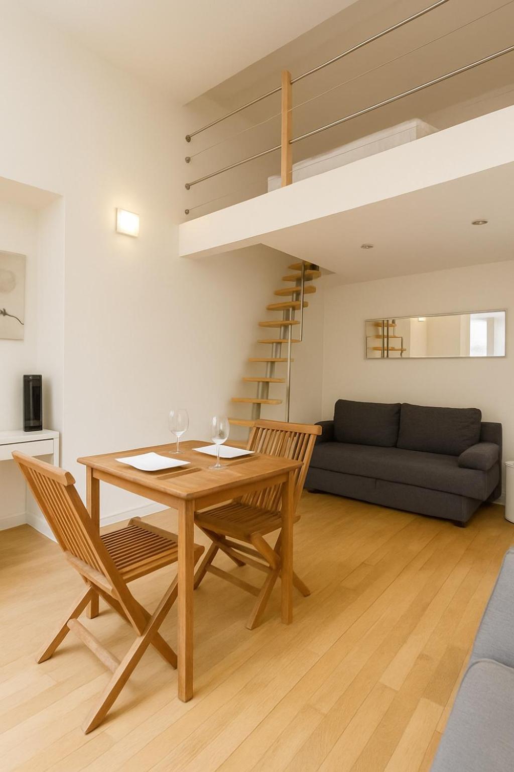 Apartment Duplex Place Rossetti *